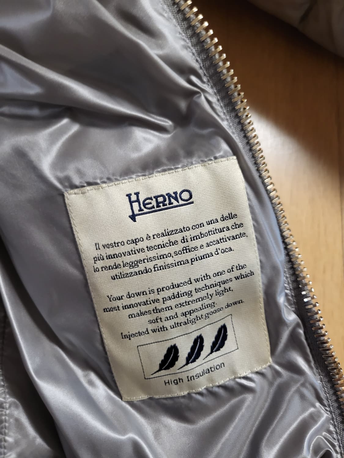 에르노 다운 패딩 40시이즈 상품이미지4