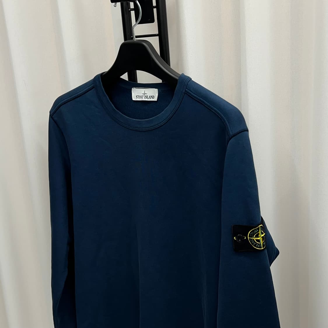 스톤아일랜드 맨투맨 네이비 (L) 상품이미지3