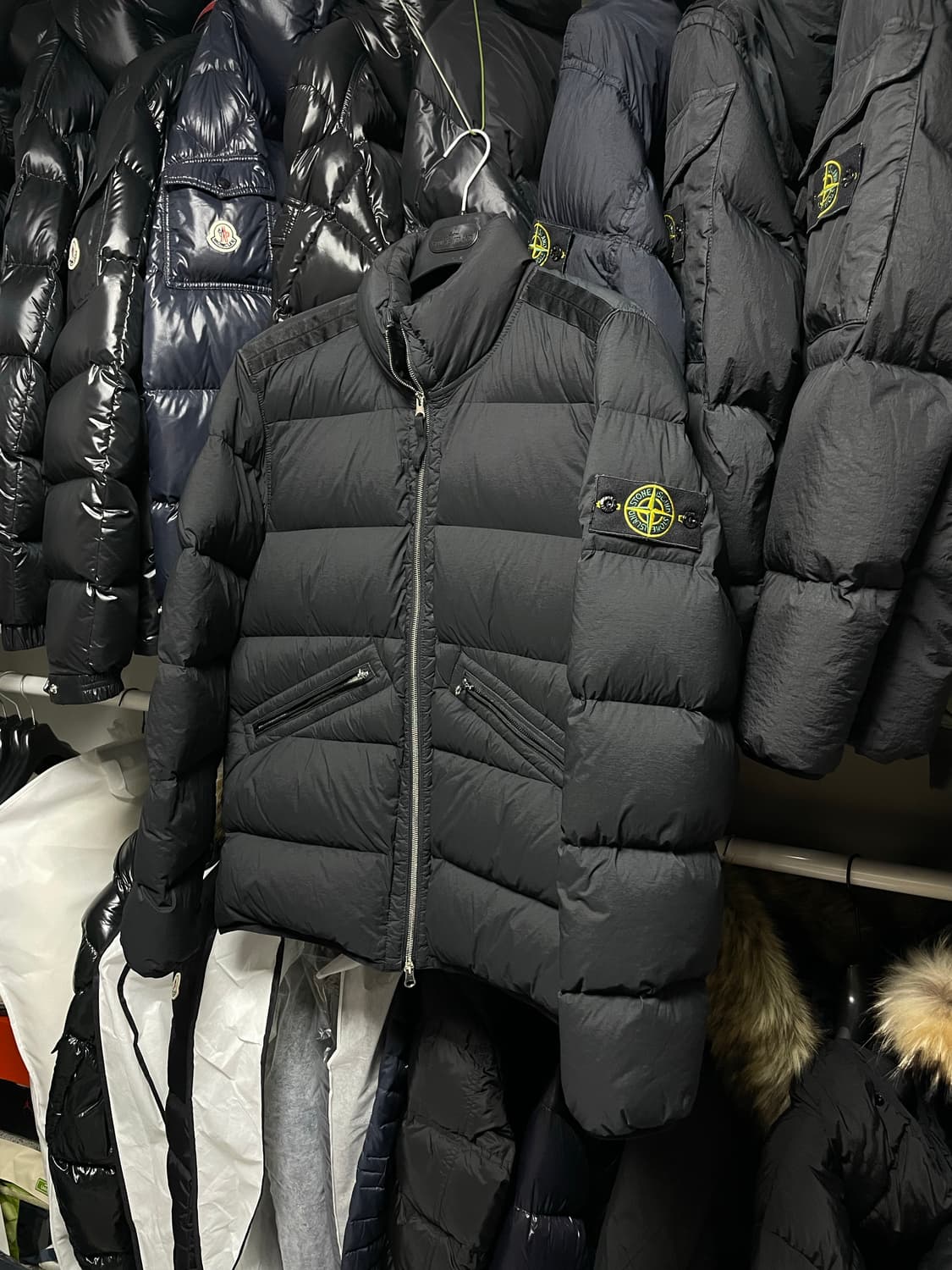 [M사이즈] 24FW 스톤아일랜드 심리스 나일론 다운 패딩 자켓 상품이미지2