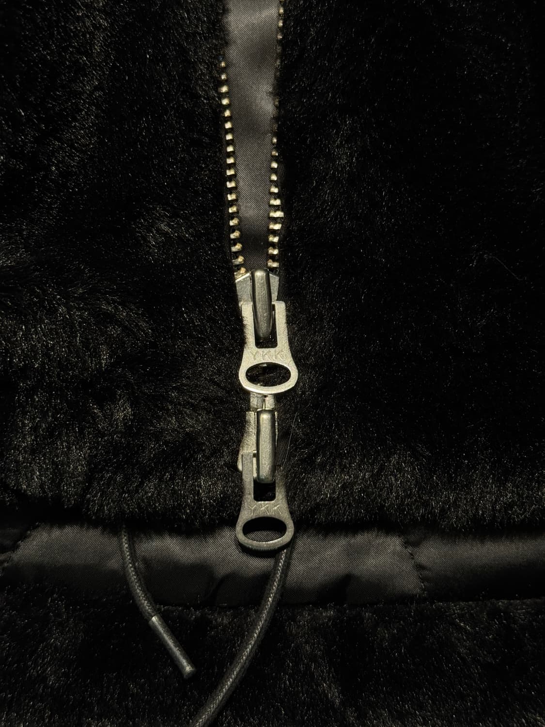 [105-110] 가쿠로 페이크퍼 후드 집업 블랙 상품이미지4