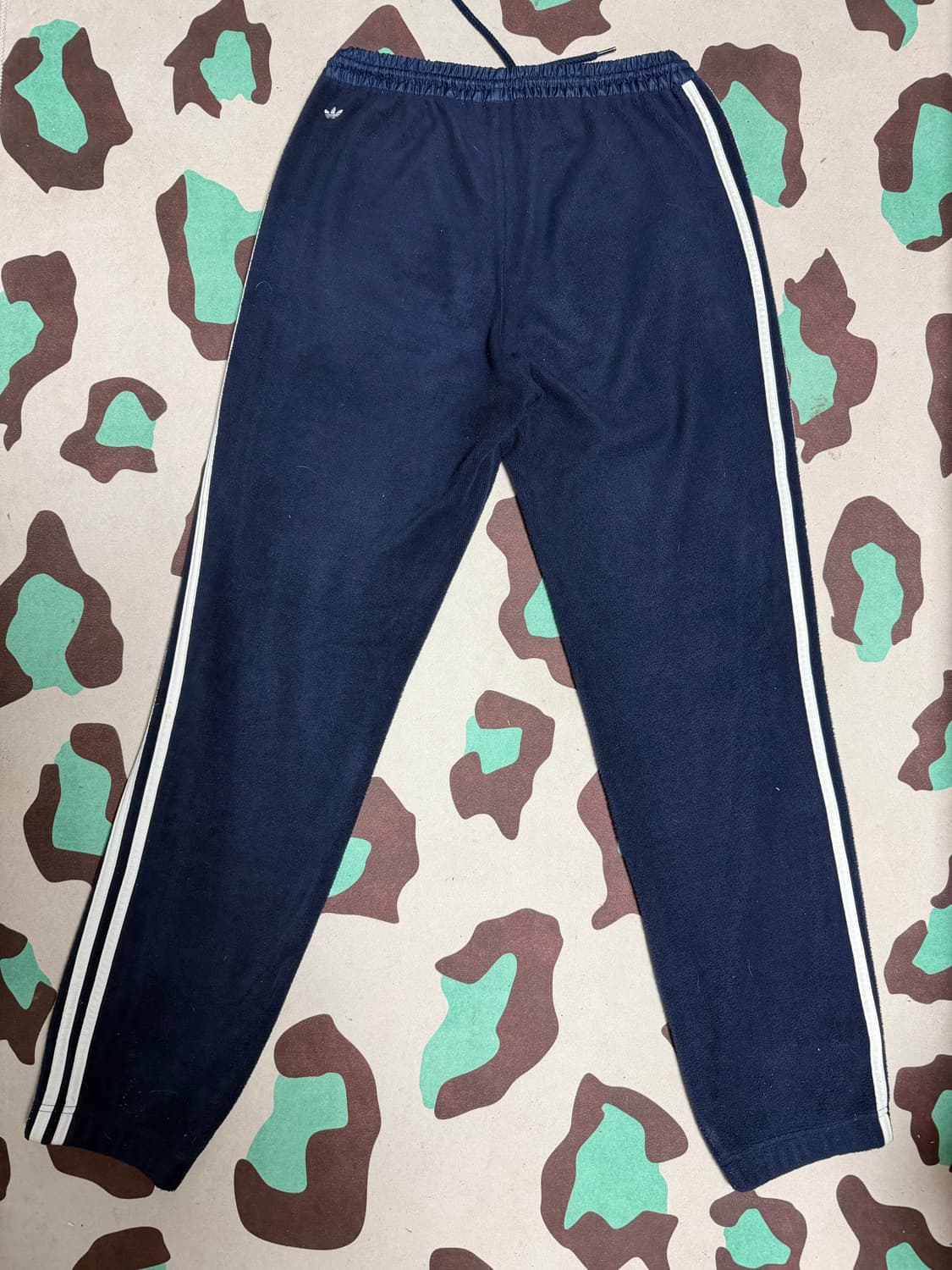 팔라스 아디다스 벨벳팬츠 상품이미지2