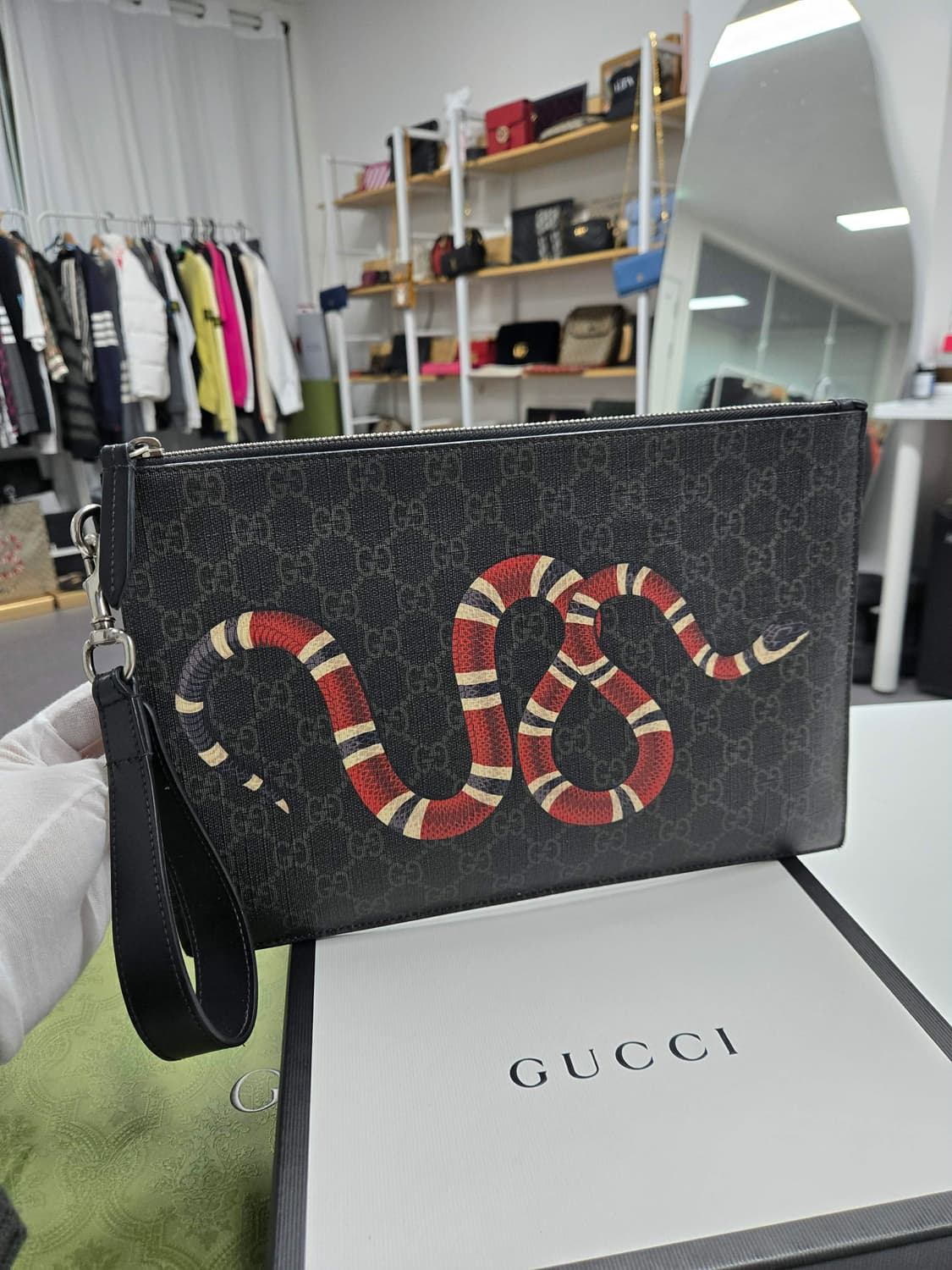 [50%세일] 구찌 킹스네이크 클라치백 상품이미지1