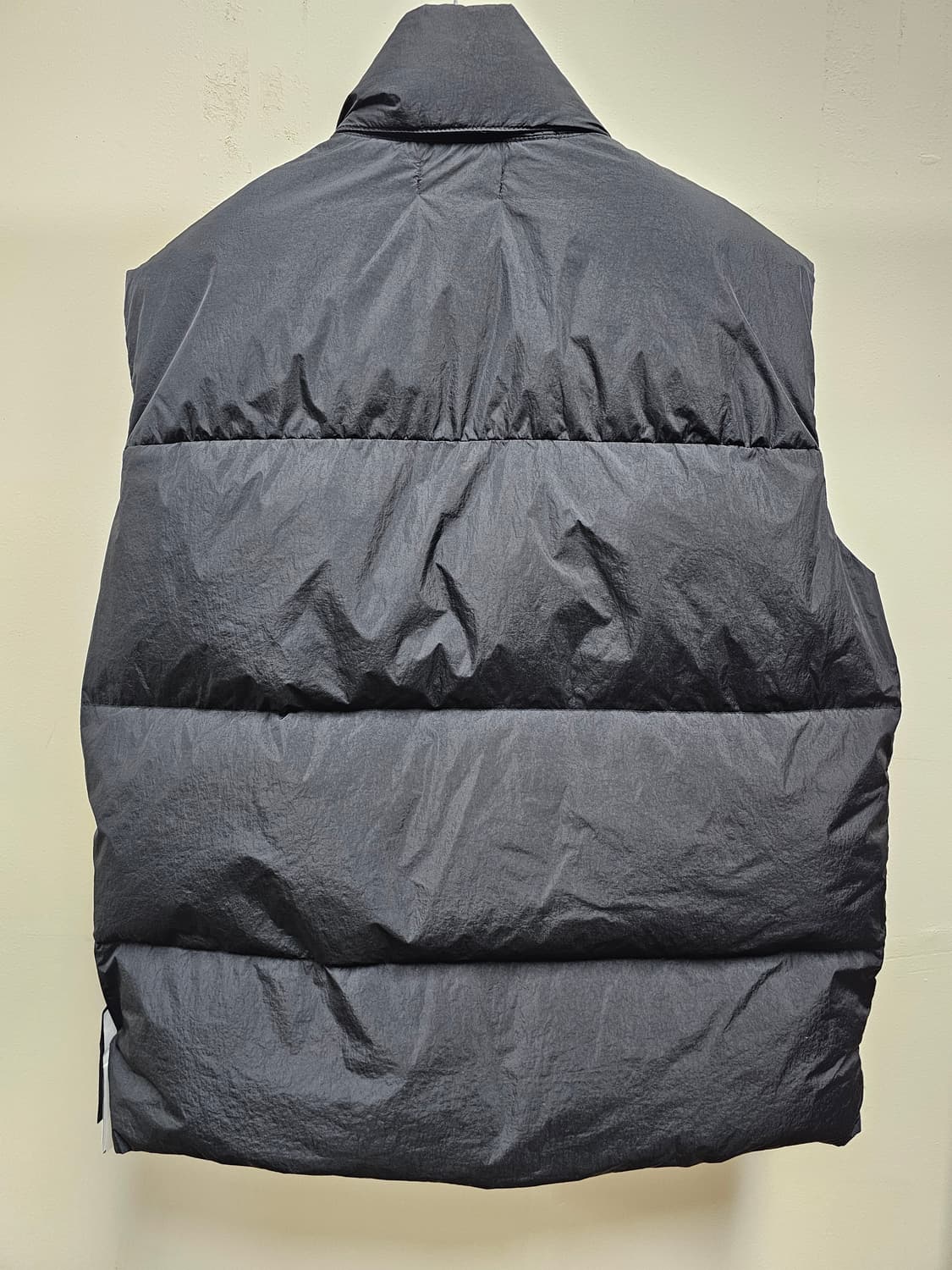 스톤아일랜드 크링클랩스 리사이클 나일론 다운 베스트 상품이미지2