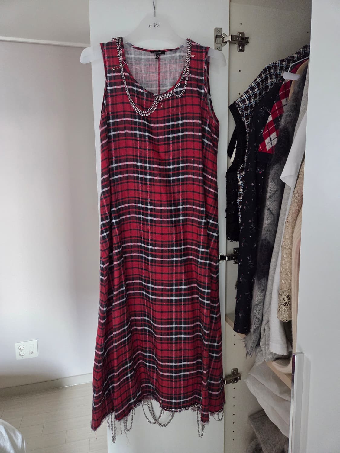 알써틴 R13체크 체인 원피스 상품이미지3