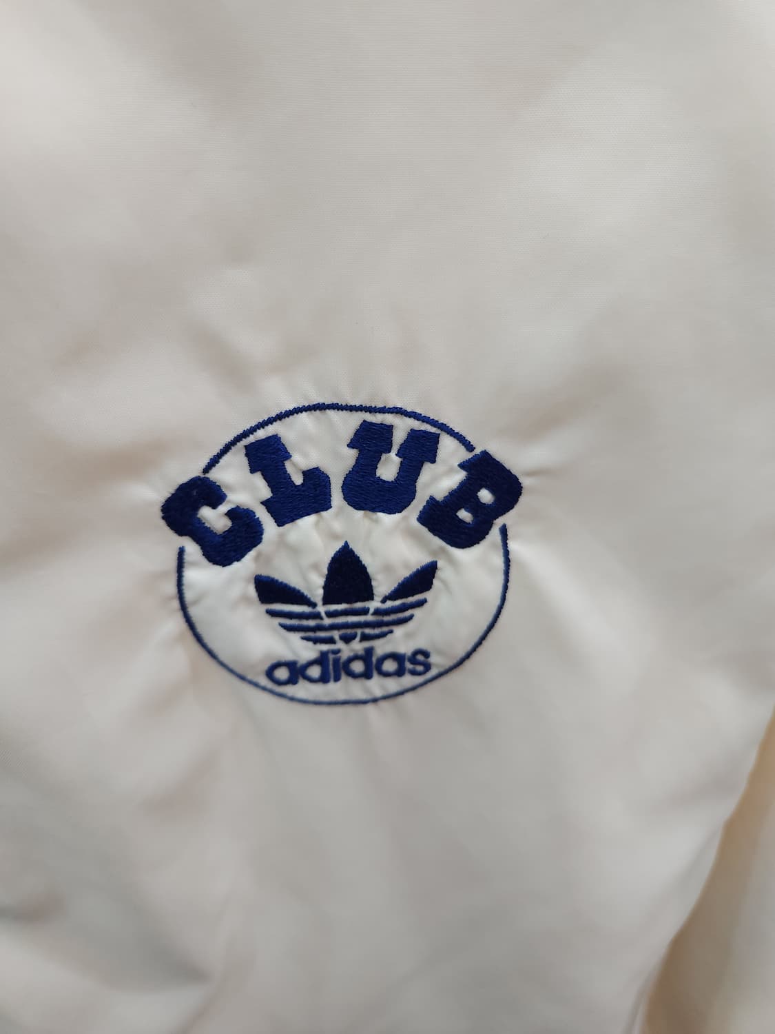 아디다스 클럽 90s 후드 바람막이 자켓

 상품이미지4