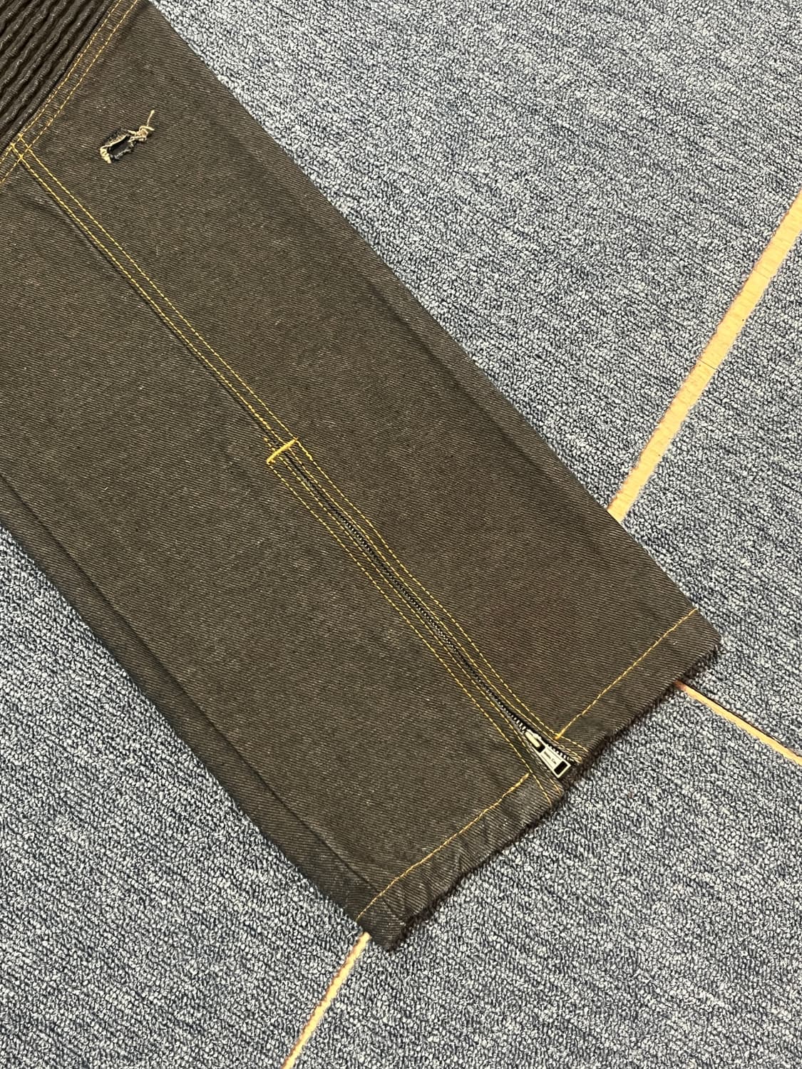 (새상품) 마뗑킴 빈티지 바이커 데님 팬츠 다크그레이 M 상품이미지4