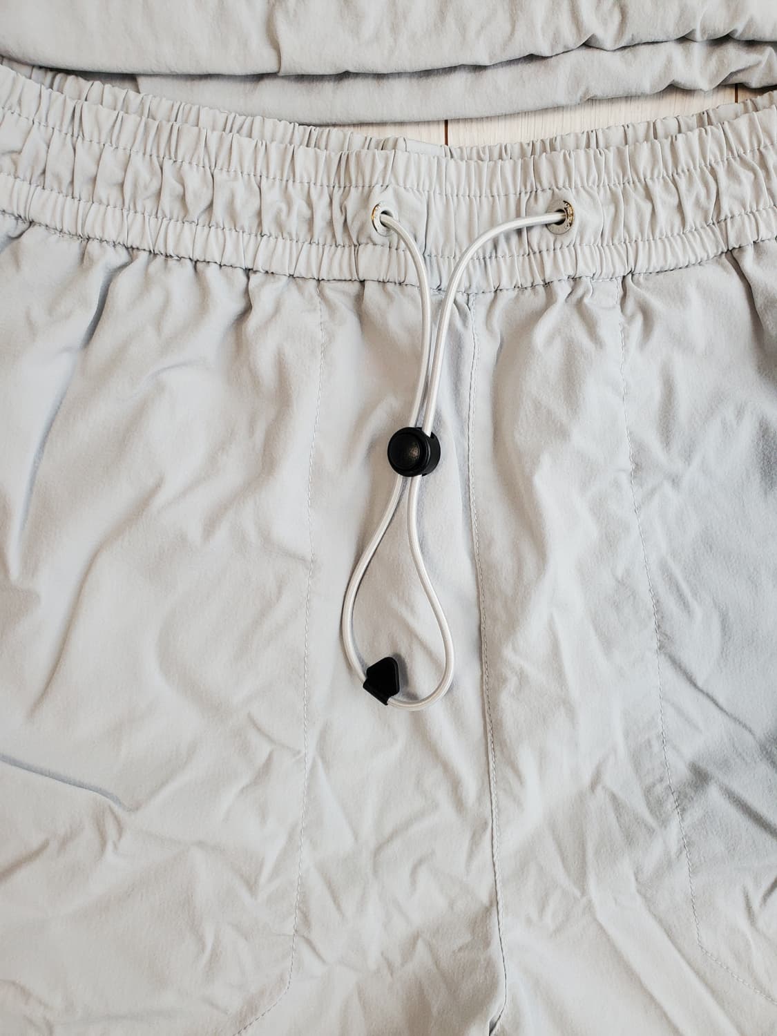 새상품급)스파오 남녀공용 라이트 화섬쇼츠(8인치) 아노락 세트 사이즈s 상품이미지5