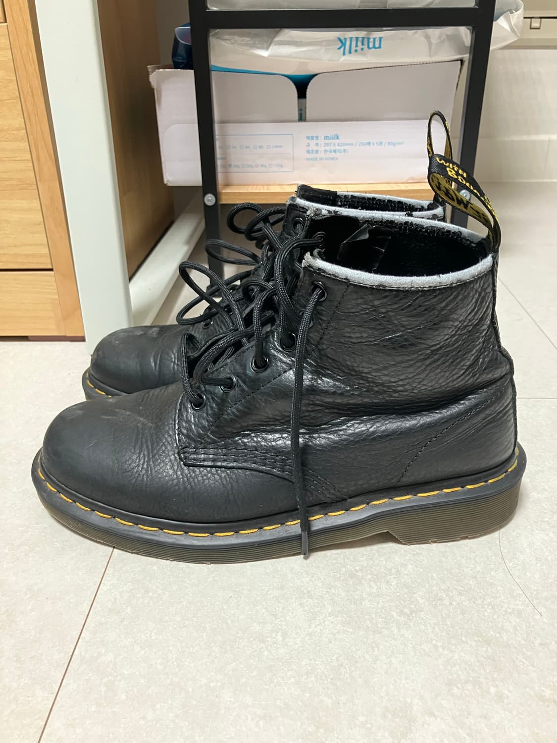 닥터마틴 101 6홀 부츠 워커 260 us8 상품이미지2