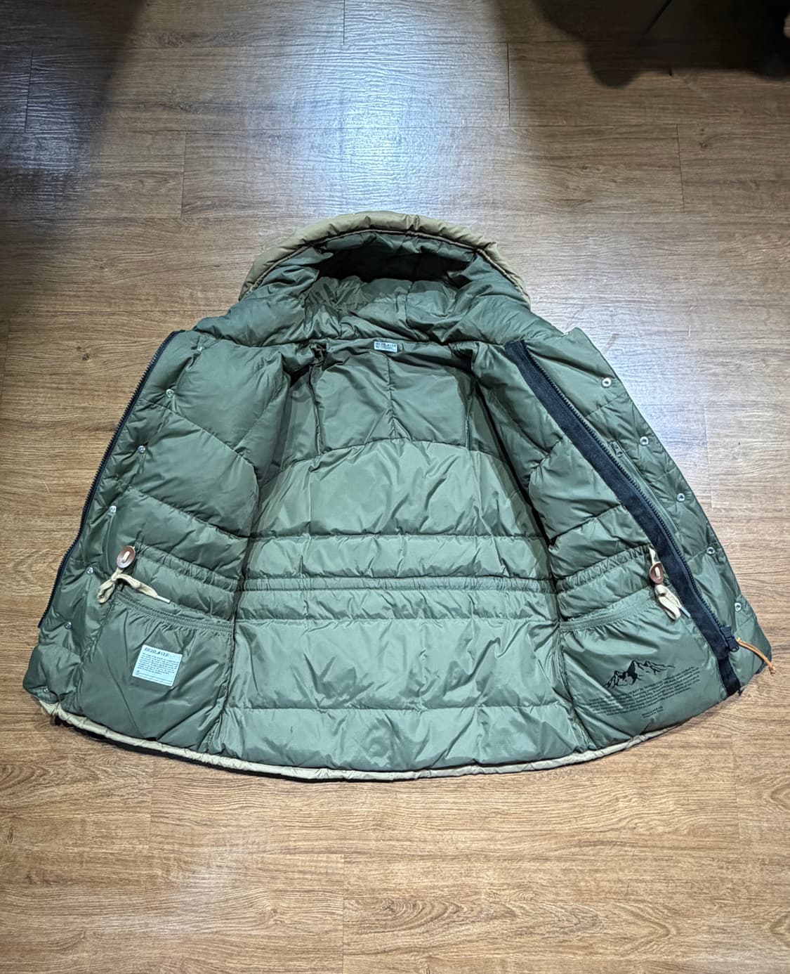 비헤비어 시에라 덕다운 파카 패딩 브라운 탄 상품이미지3