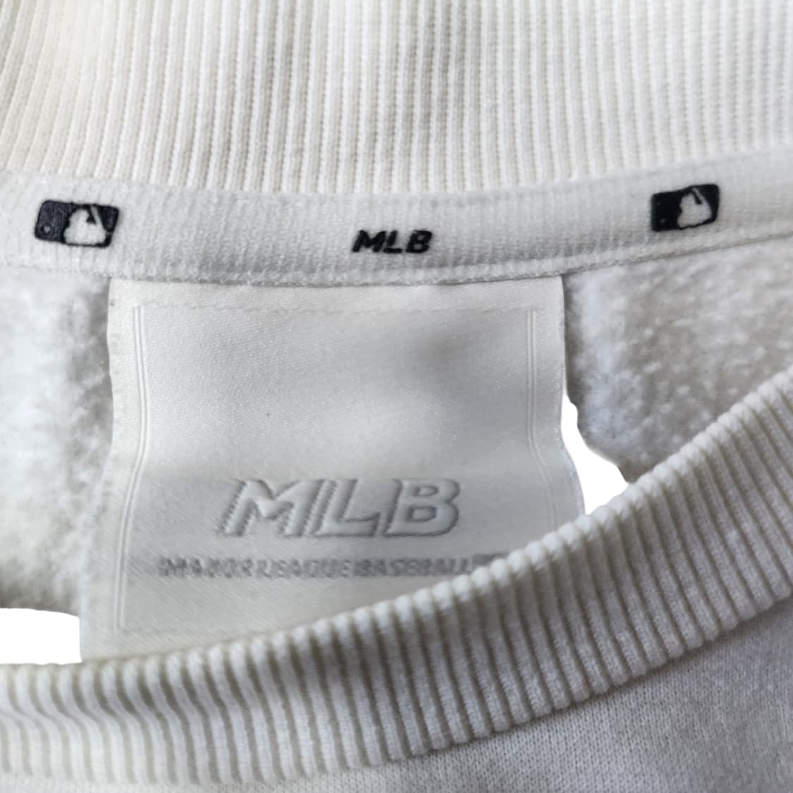 MLB 뉴욕양키즈 맨투맨 상품이미지2