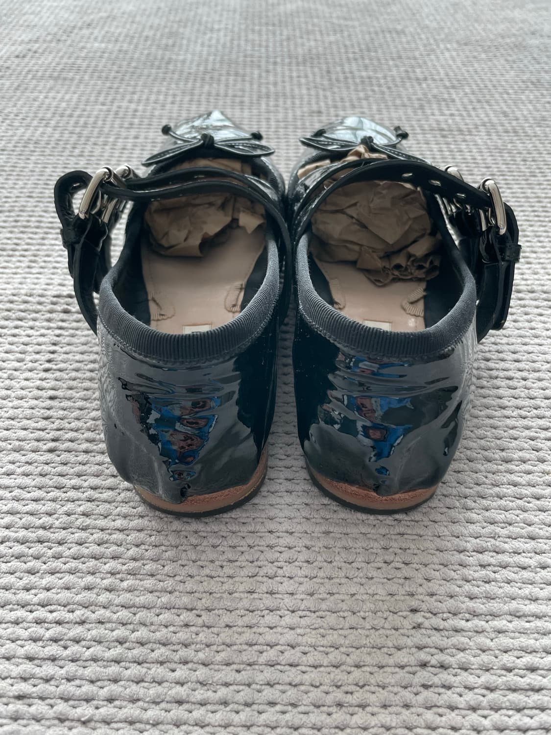 미우미우 발레리나 플랫 버클 스트랩  상품이미지3