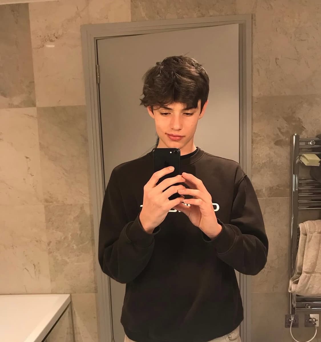 칼하트 맨투맨  상품이미지1