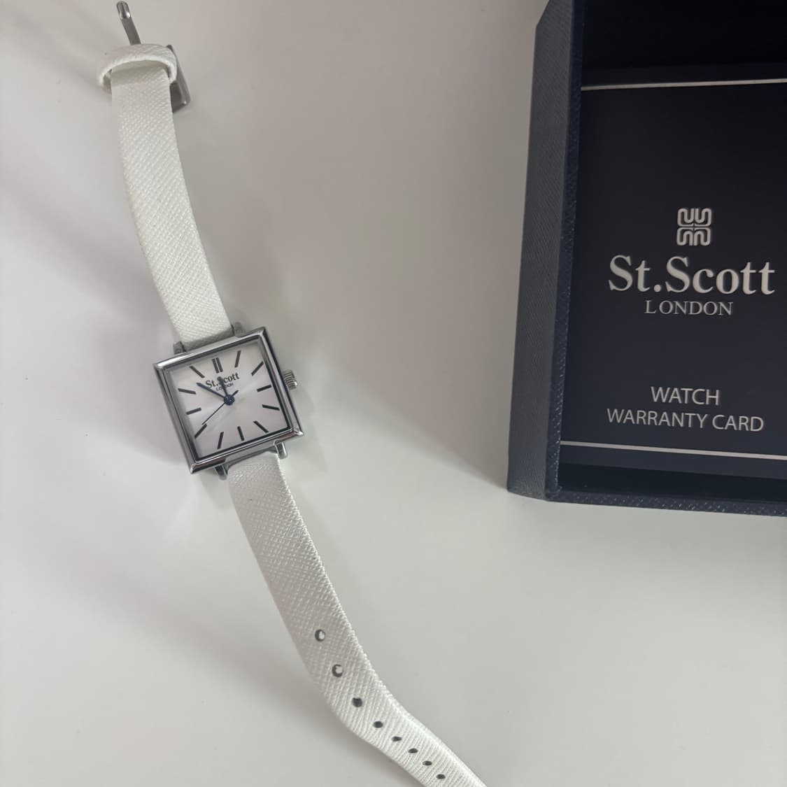 세인트스코트 솜니움 레더 워치 실버화이트 상품이미지6