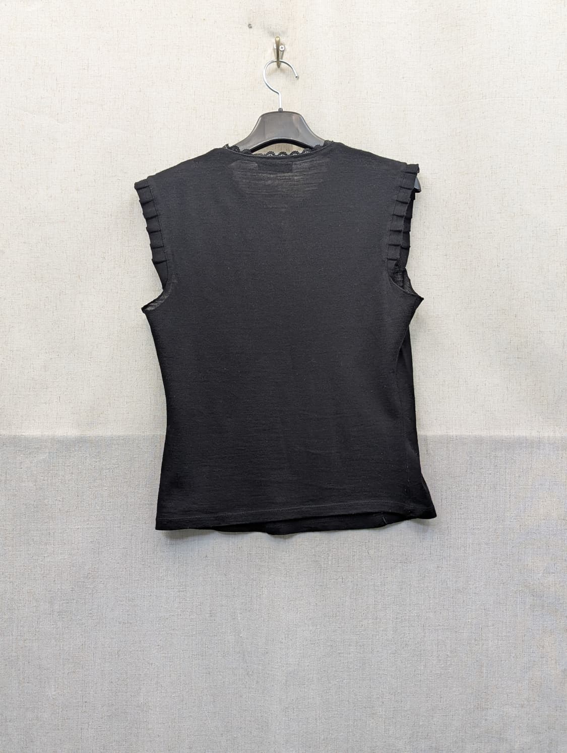 DKNY 블랙 레이스 민소매 블라우스 상품이미지2