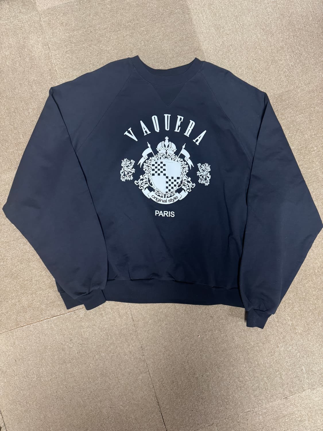 바퀘라 슈퍼오버핏 맨투맨 팝니다 상품이미지2