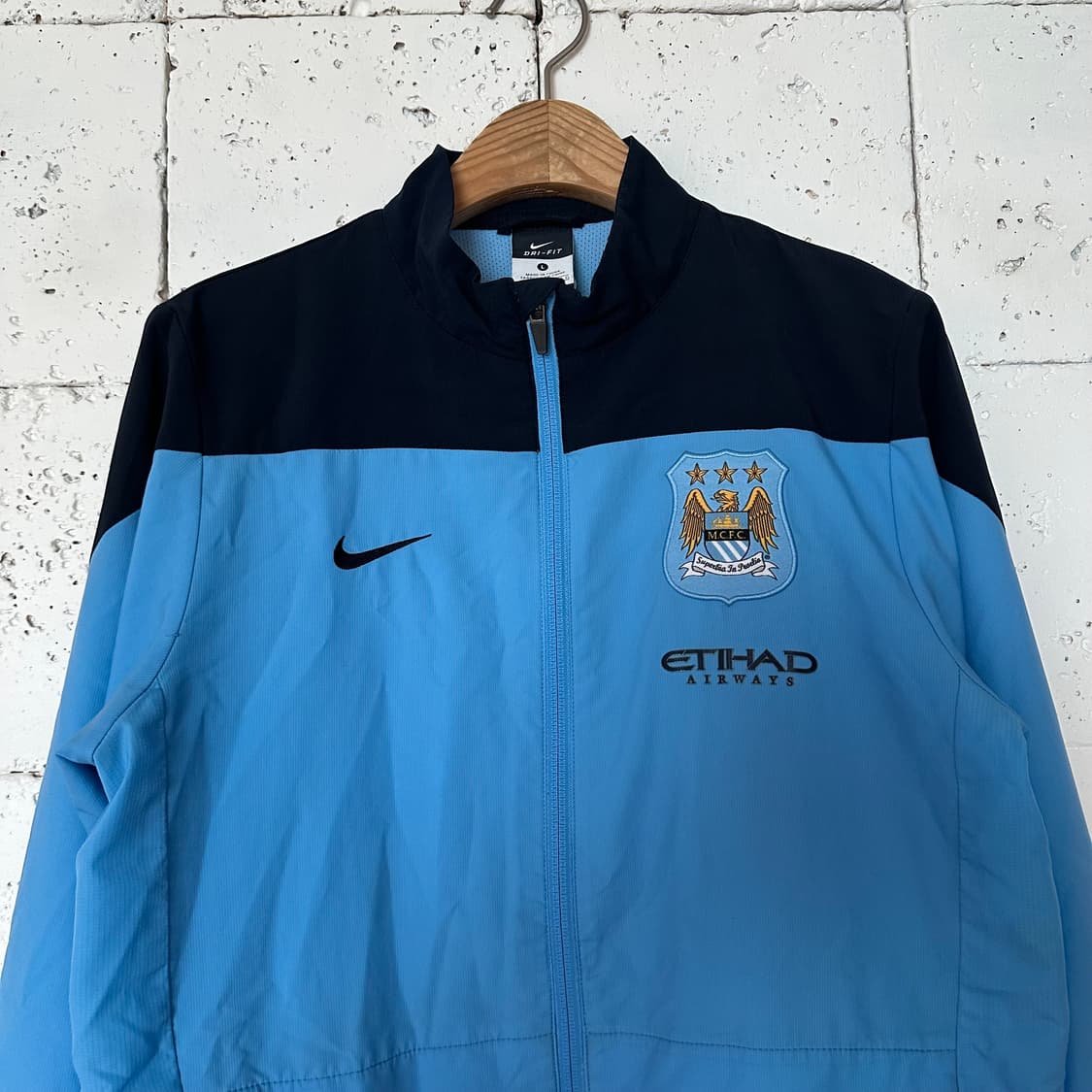 우먼L 나이키 맨체스터시티 바람막이 상품이미지2