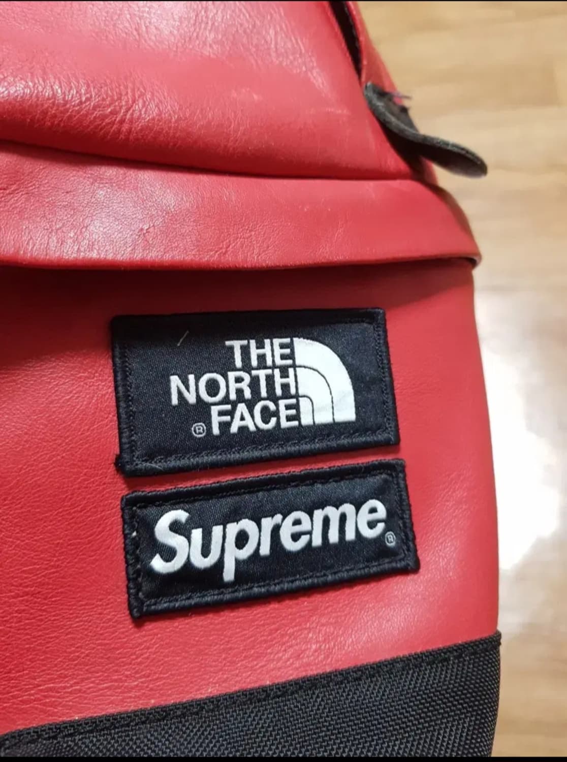 Supreme x The North Face 레더 데이백팩17FW 상품이미지3