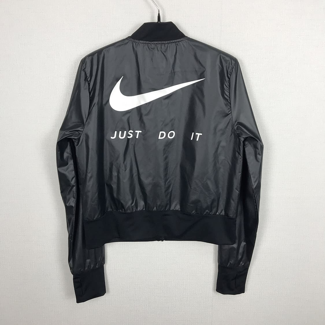나이키 스우시 런 자켓 여성M 상품이미지4