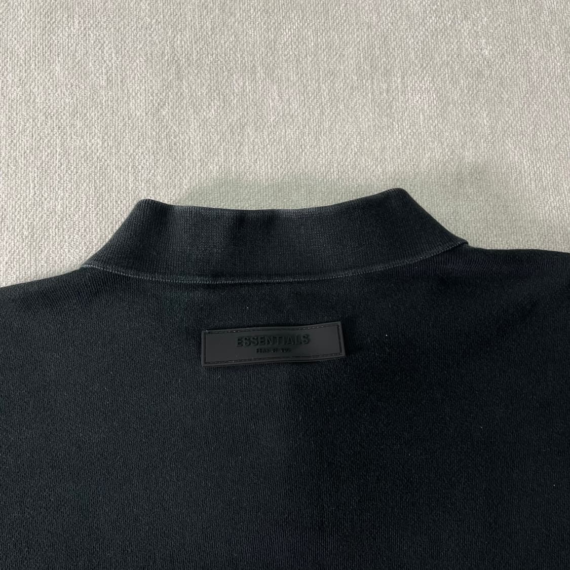 W 100 피오갓 에센셜 카라 크롭 맨투맨 상품이미지5