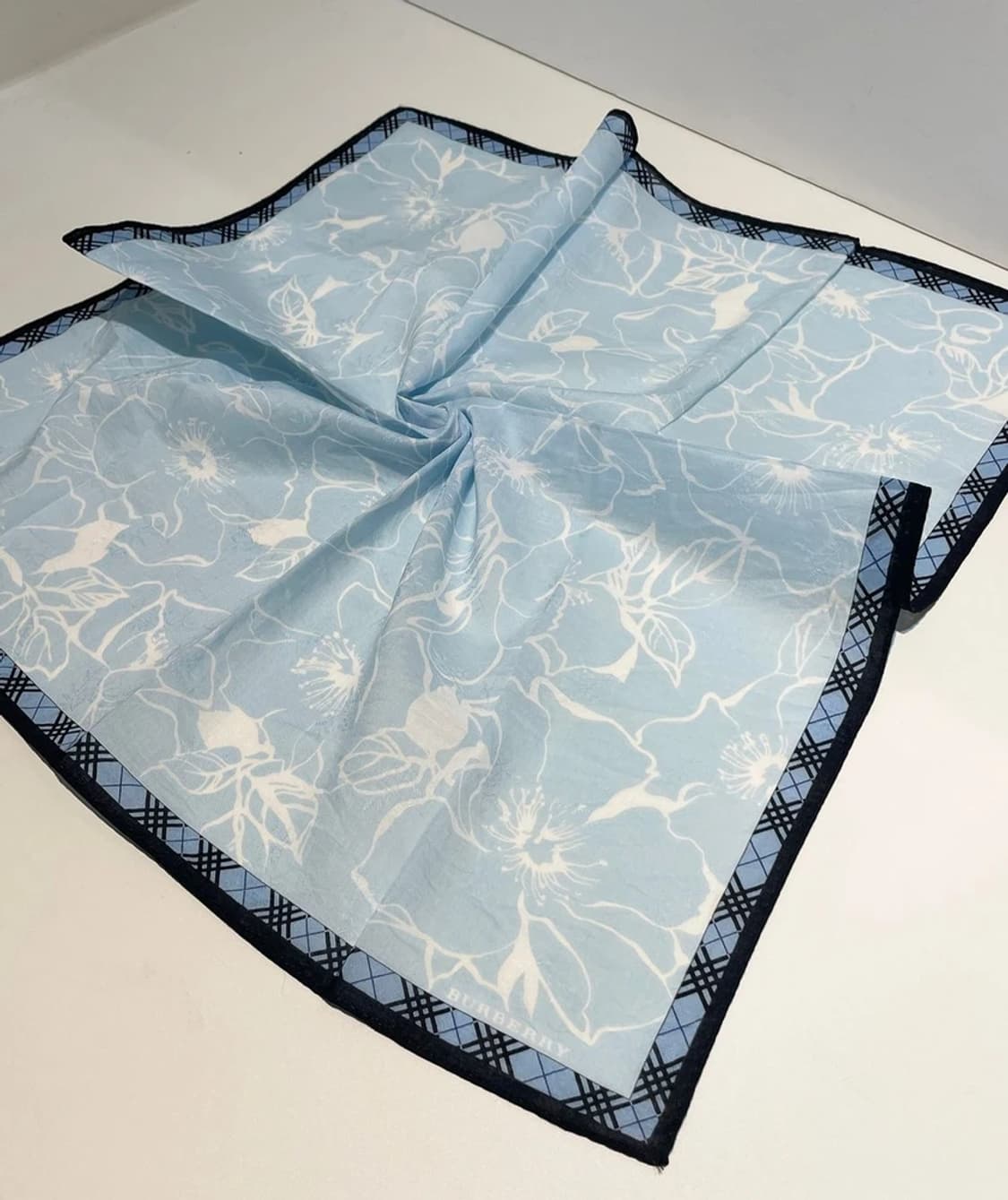 버버리 00s 시그니처 재팬 네이처 쁘띠 반다나 손수건 A1218 상품이미지2