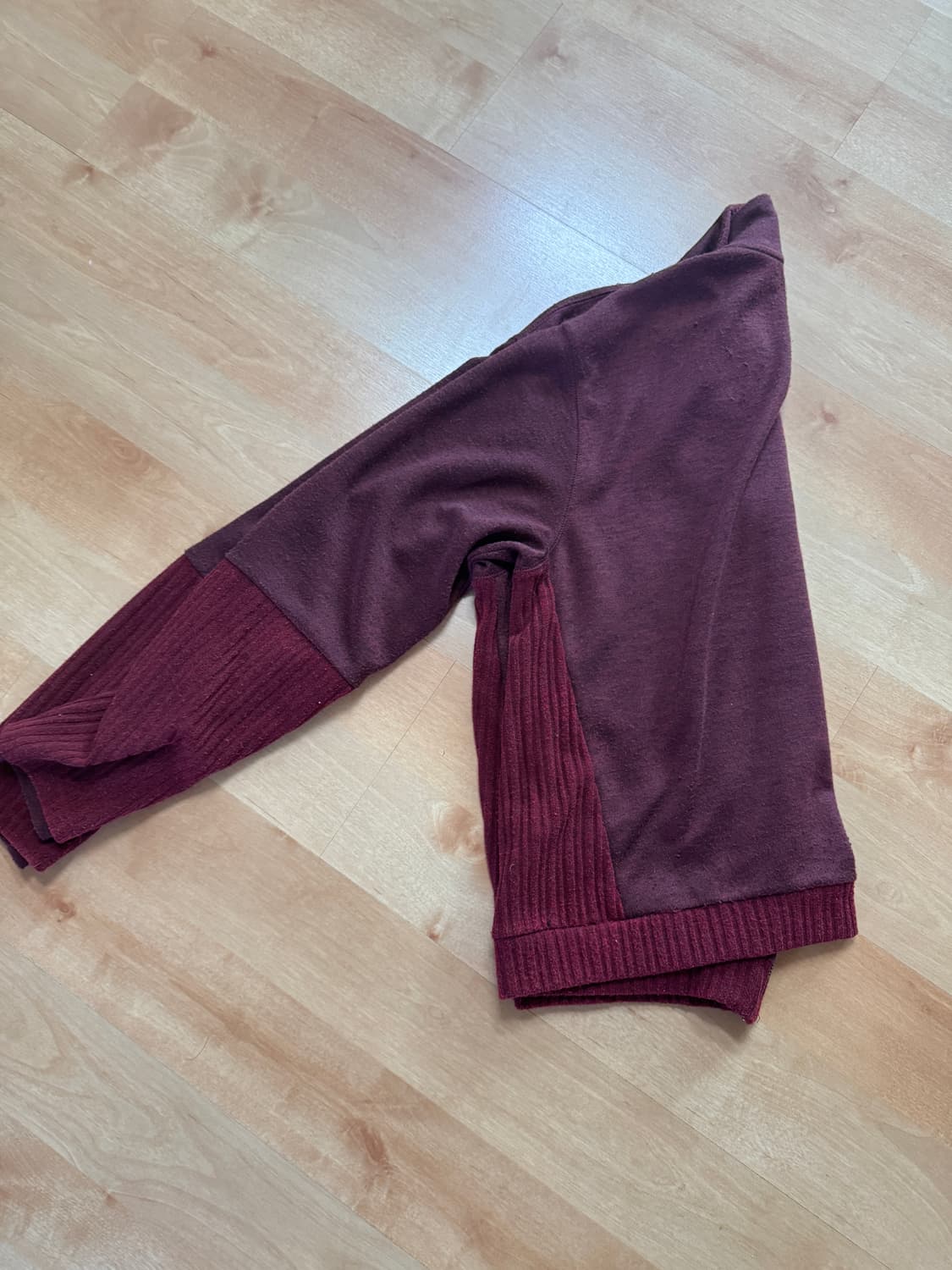 해칭룸 더블 슬리브 트랙 가디건 상품이미지3