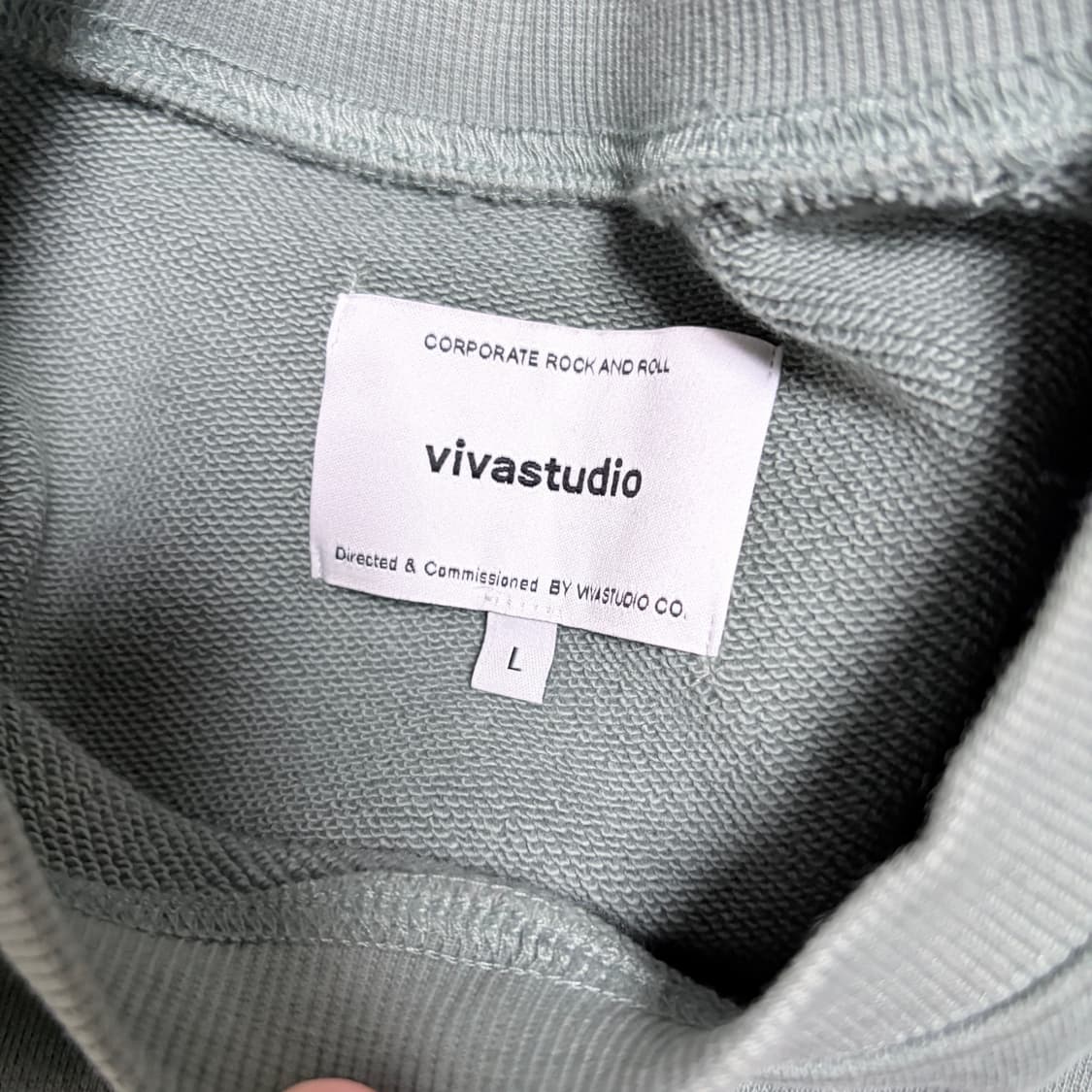 비바스튜디오 맨투맨 L + 엘레쎄 맨투맨 상품이미지4