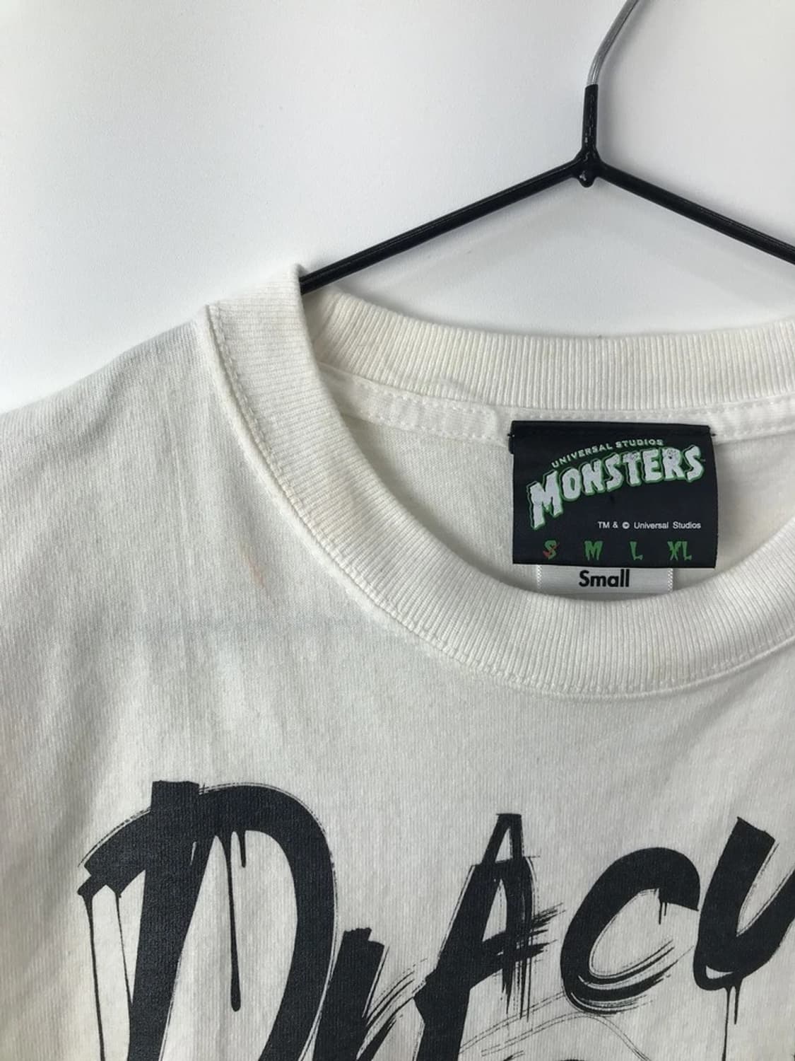 Universal Monsters Dracula Tee 상품이미지4