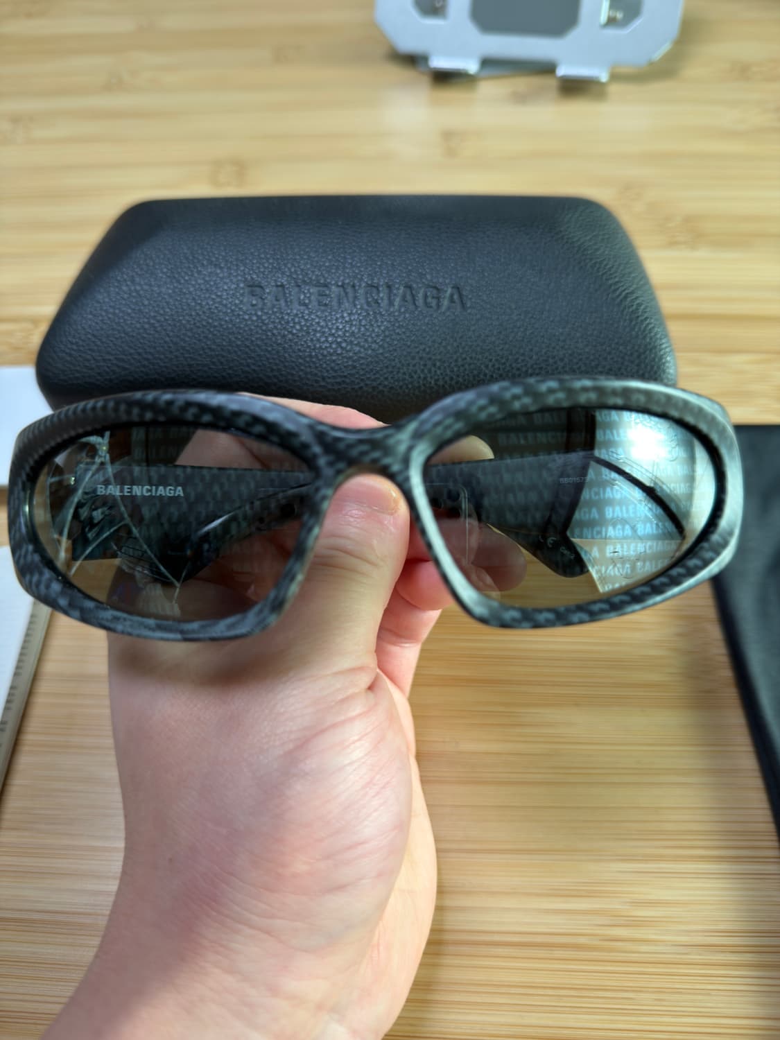 발렌시라가 오발 스위프트 카본 제품 상품이미지4