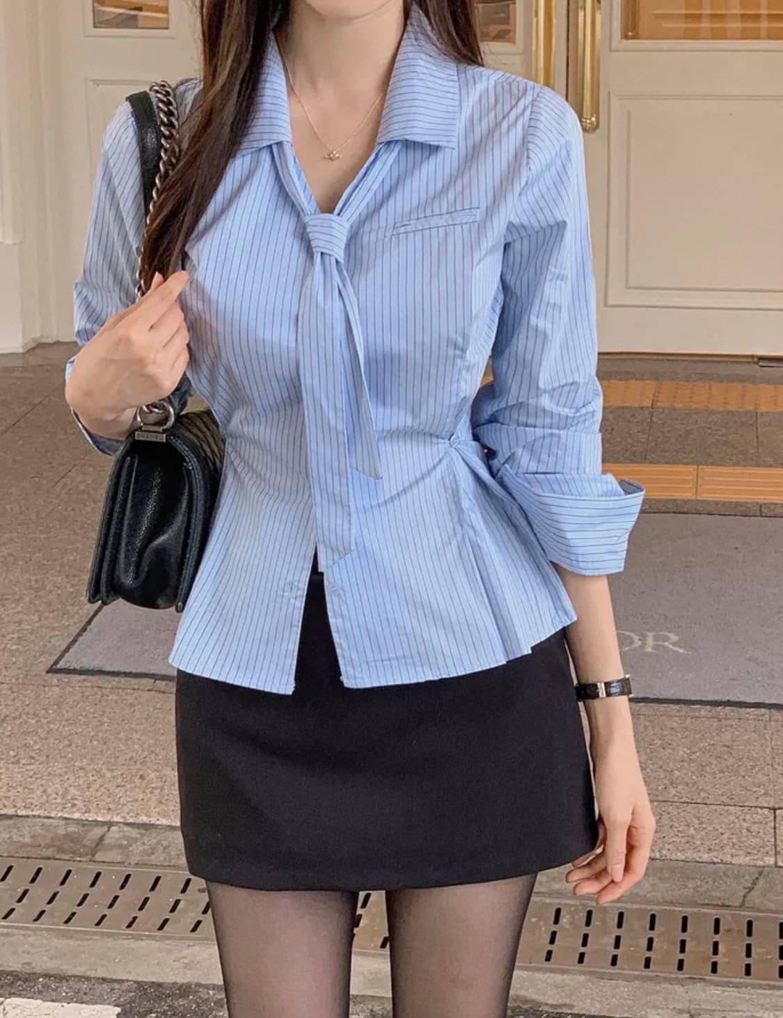 (새상품) 허리 얇아보이는 슬림 머플러셔츠 상품이미지1