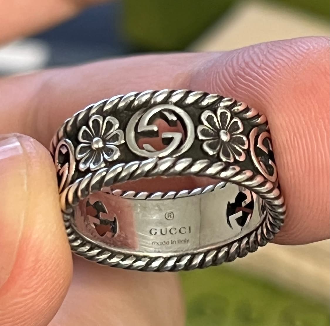 구찌 인터로킹 G 실버 링 실버 에이지드 피니쉬 (15호) 상품이미지5