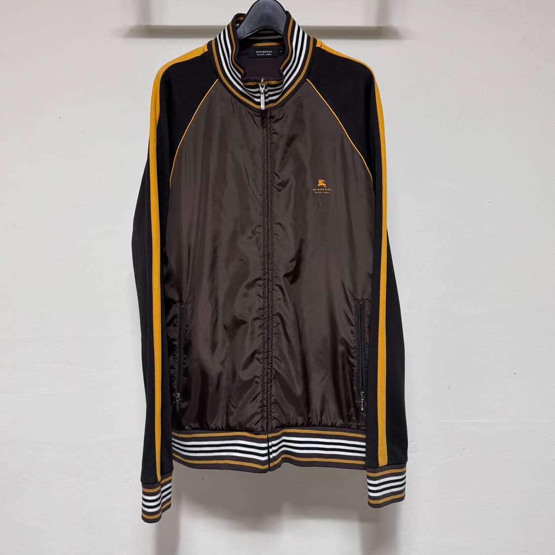 버버리 블랙라벨 트랙탑 져지 브라운 3 상품이미지1