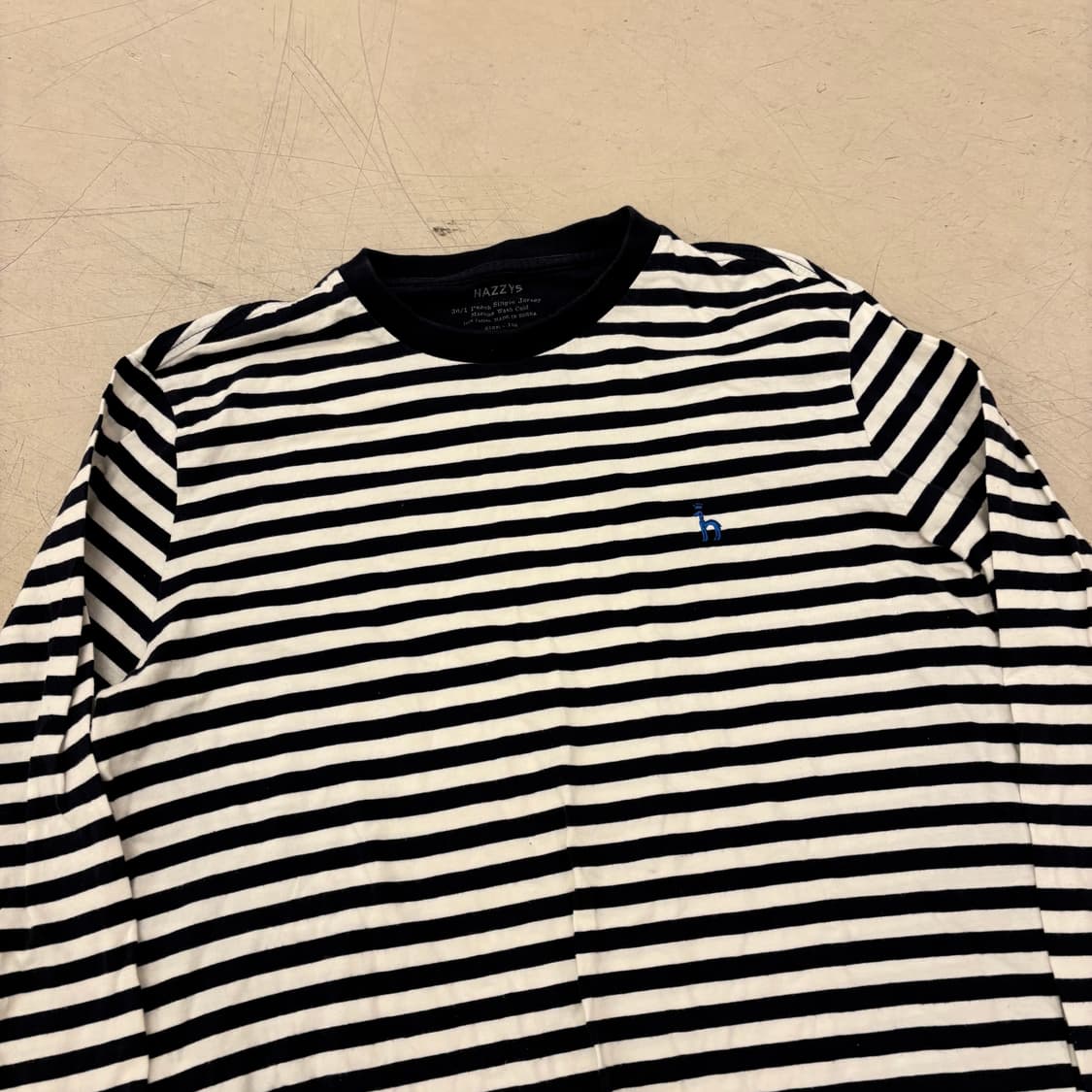 헤지스 스트라이프 긴팔티셔츠 상품이미지2