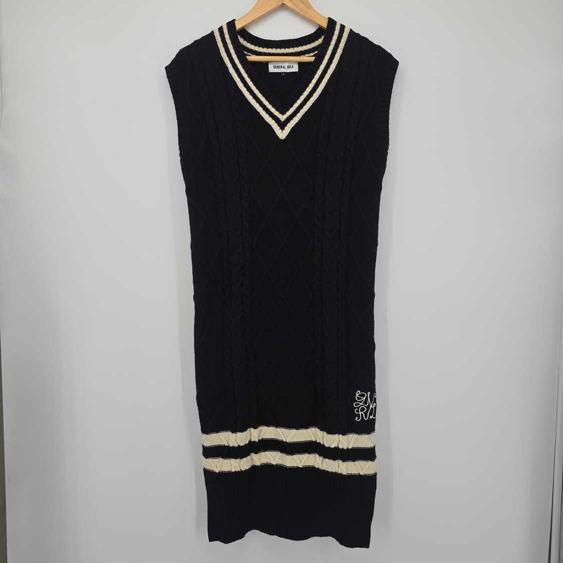 제너럴아이디어 케이블 니트 롱 원피스 블랙 상품이미지1