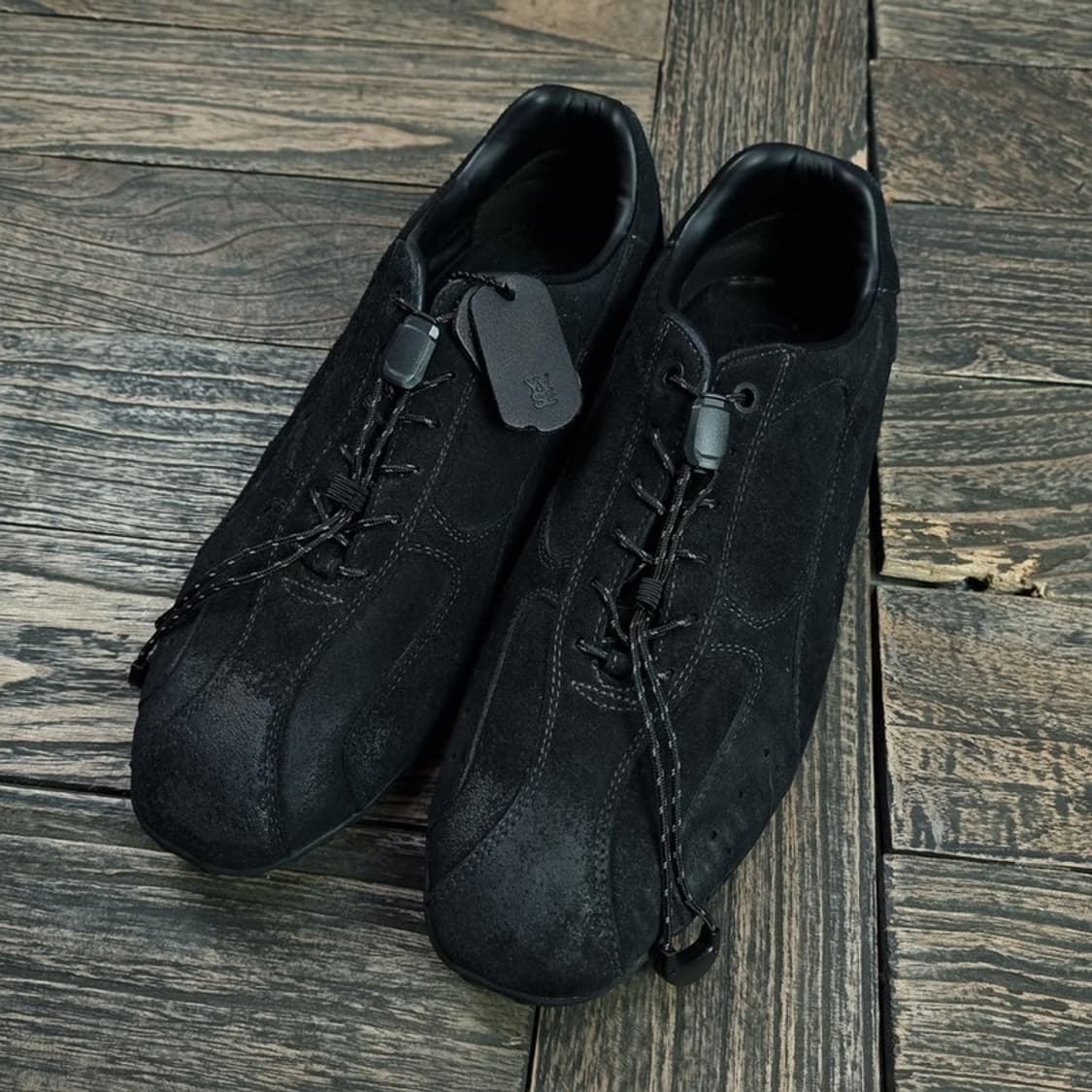 [야세] 스파이더 왁스 워싱 스웨이드 스니커즈 블랙 M17500 상품이미지1