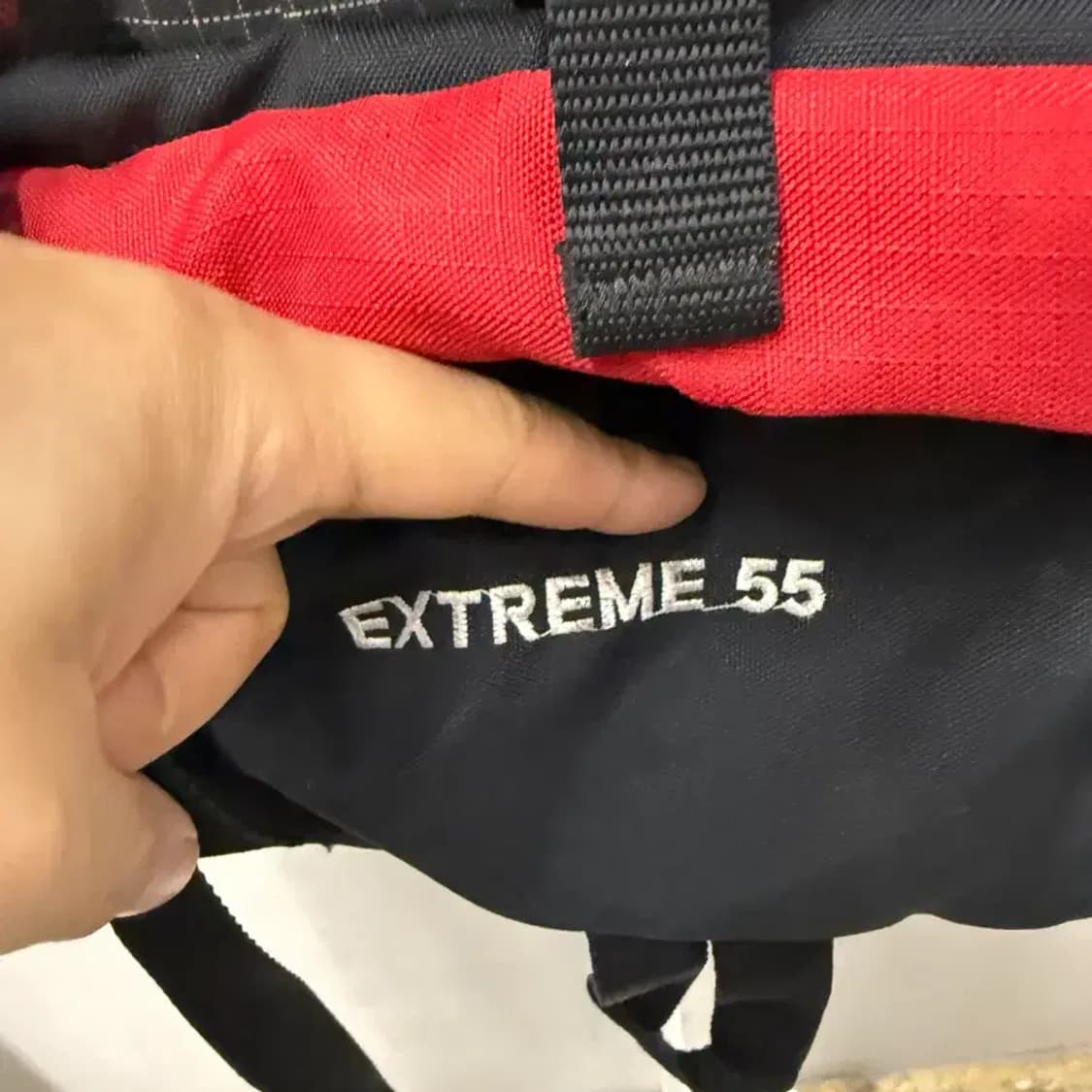 노스페이스 EXTREME 55 등산 백팩 (레드/블랙) 상품이미지3