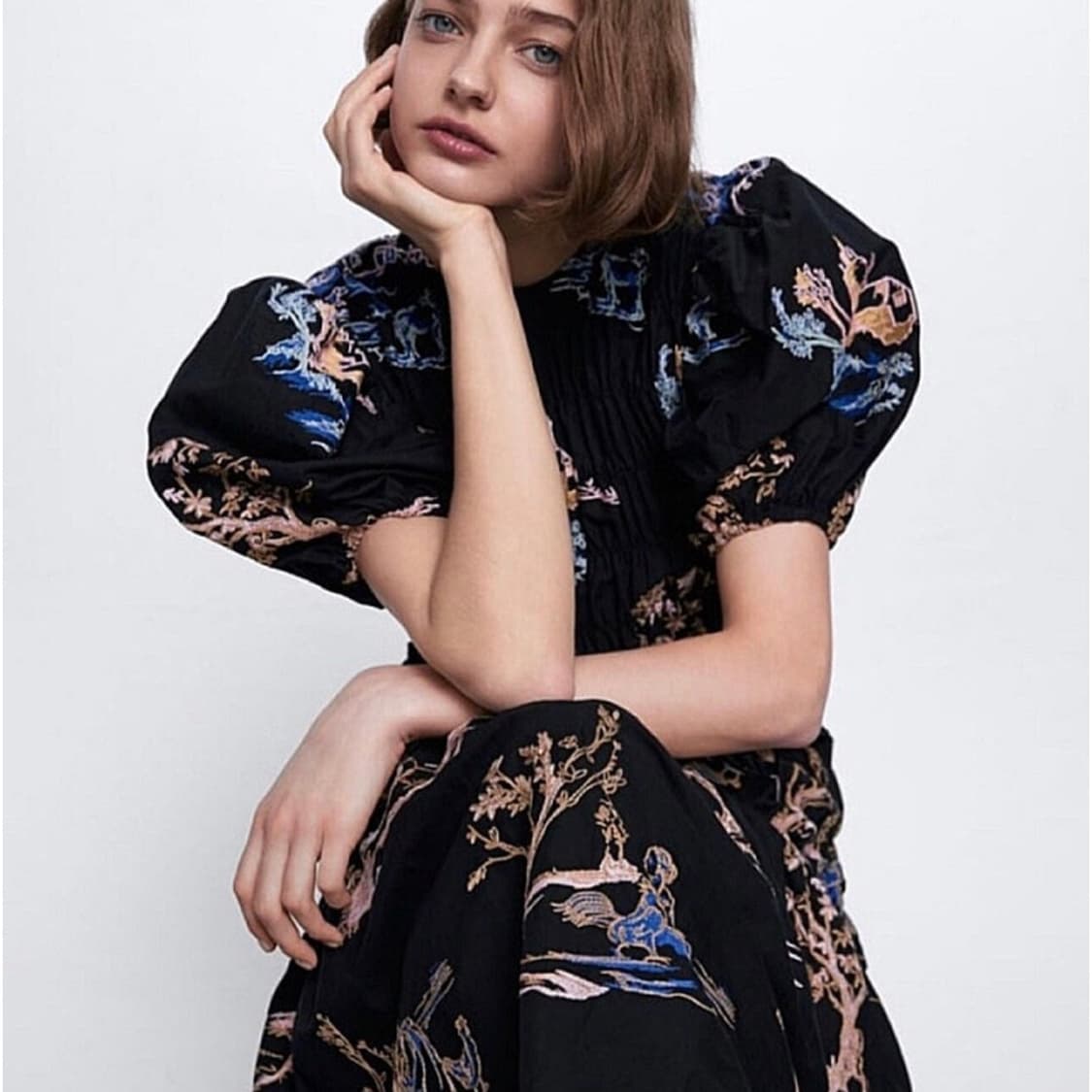 [ZARA] 엘라스틱 자수 원피스 상품이미지3