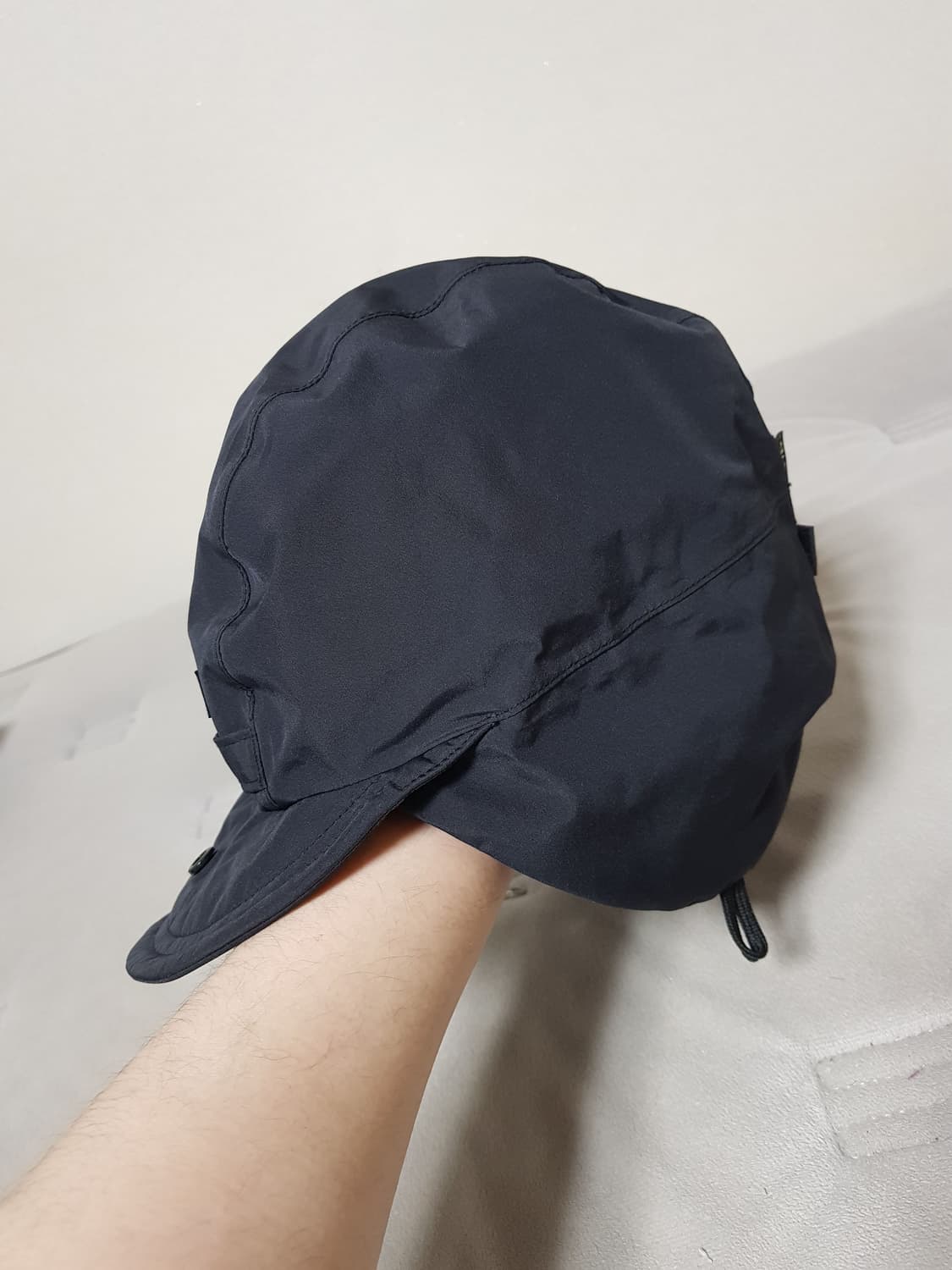 슈프림 이어플랩 고어텍스 캡 모자 블랙 24FW 상품이미지2