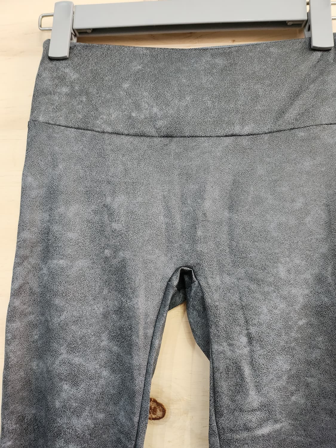 551) 깔제도니아 기모 비건레더 레깅스 상품이미지3