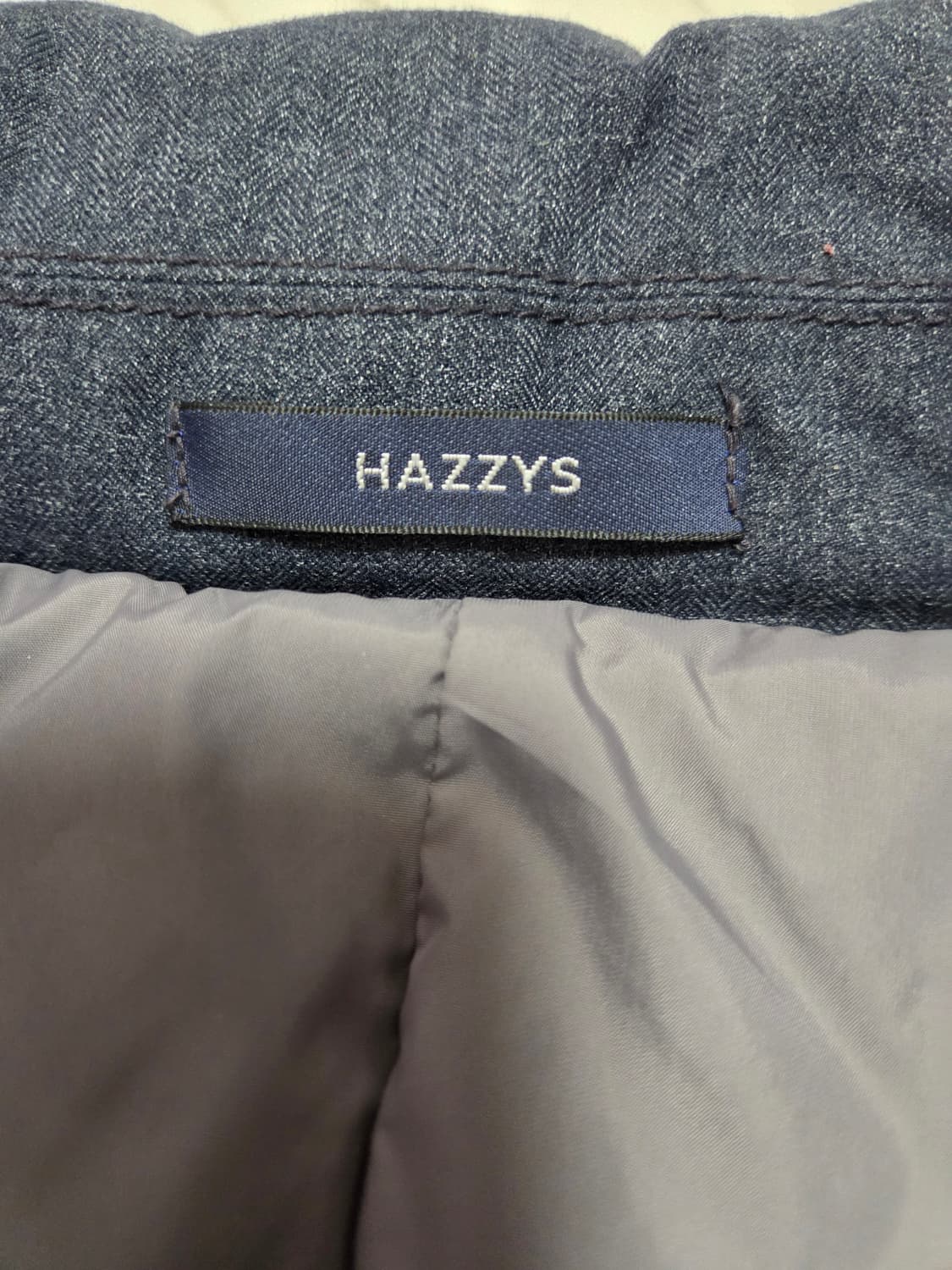 헤지스 프리미엄 구스다운 경량 퀼팅 패딩 상품이미지6