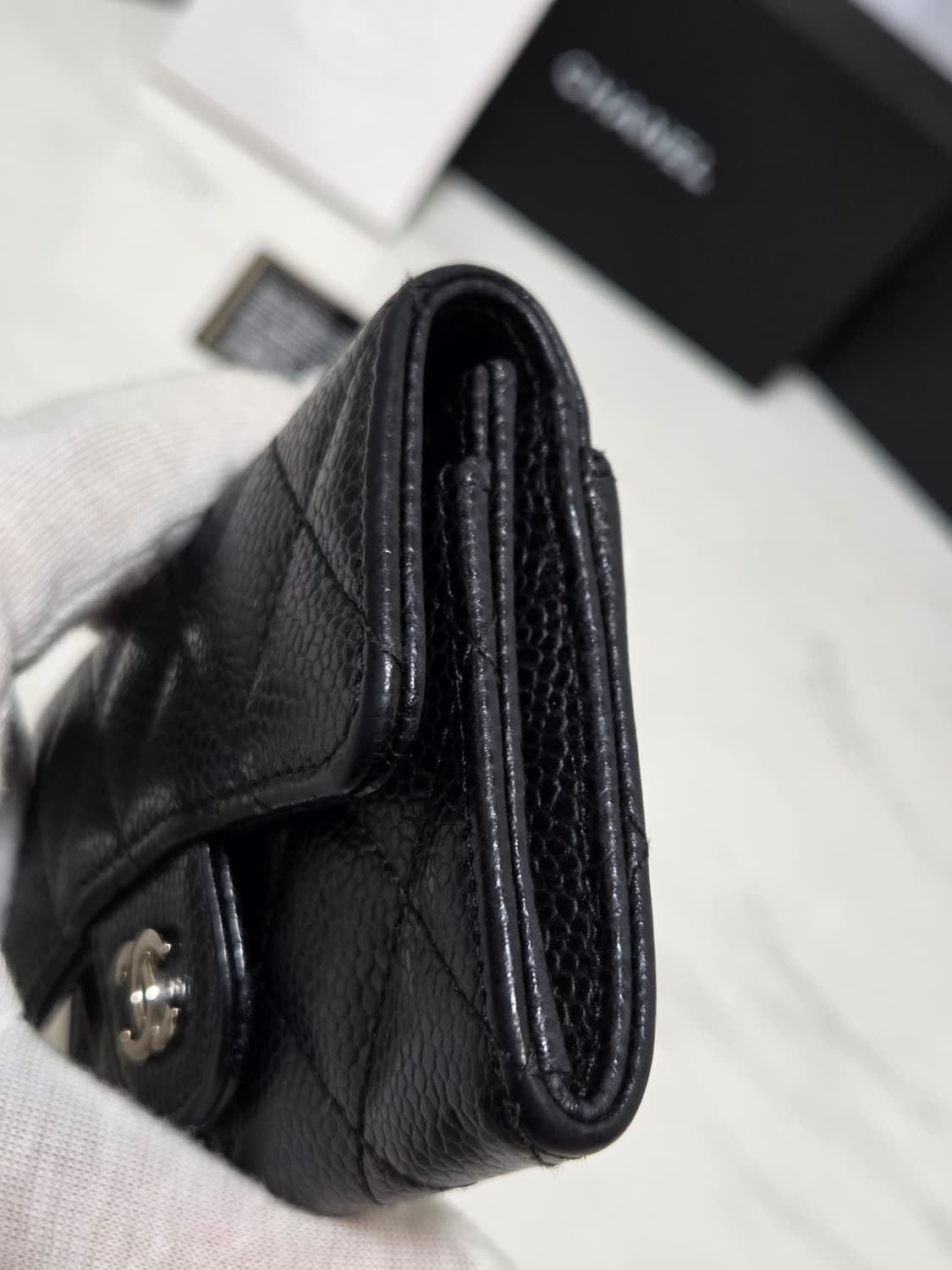 [새상품급] 샤넬 클래식 캐비어 똑딱이 은장 플랩 지갑 상품이미지7