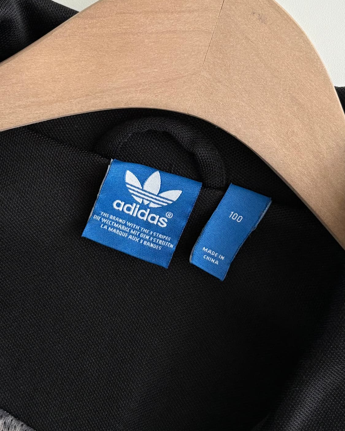Adidas 아디다스 블랙컬러 안감 레오파드 유로파 트랙탑 상품이미지4