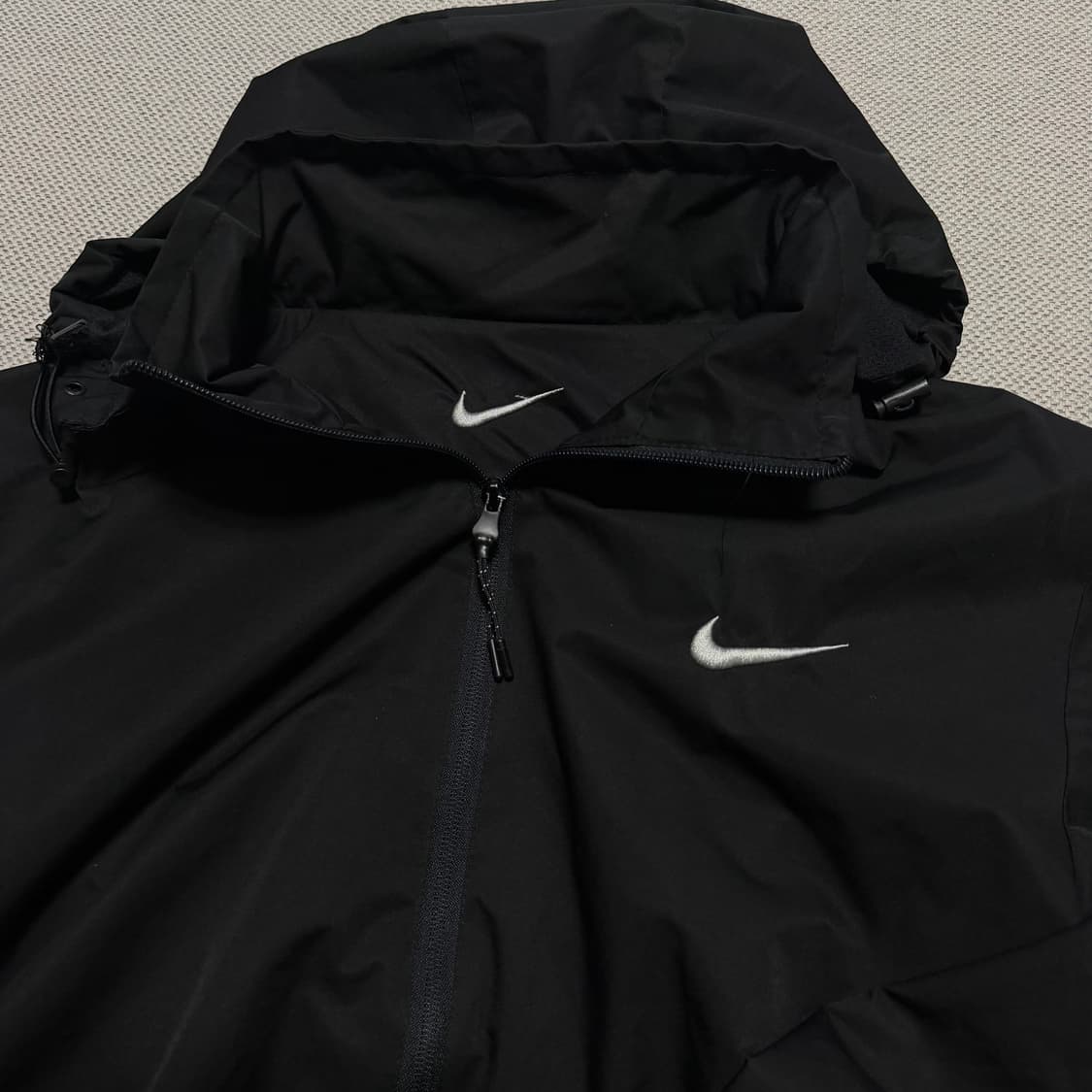 나이키 로고 바람막이 자켓 상품이미지2
