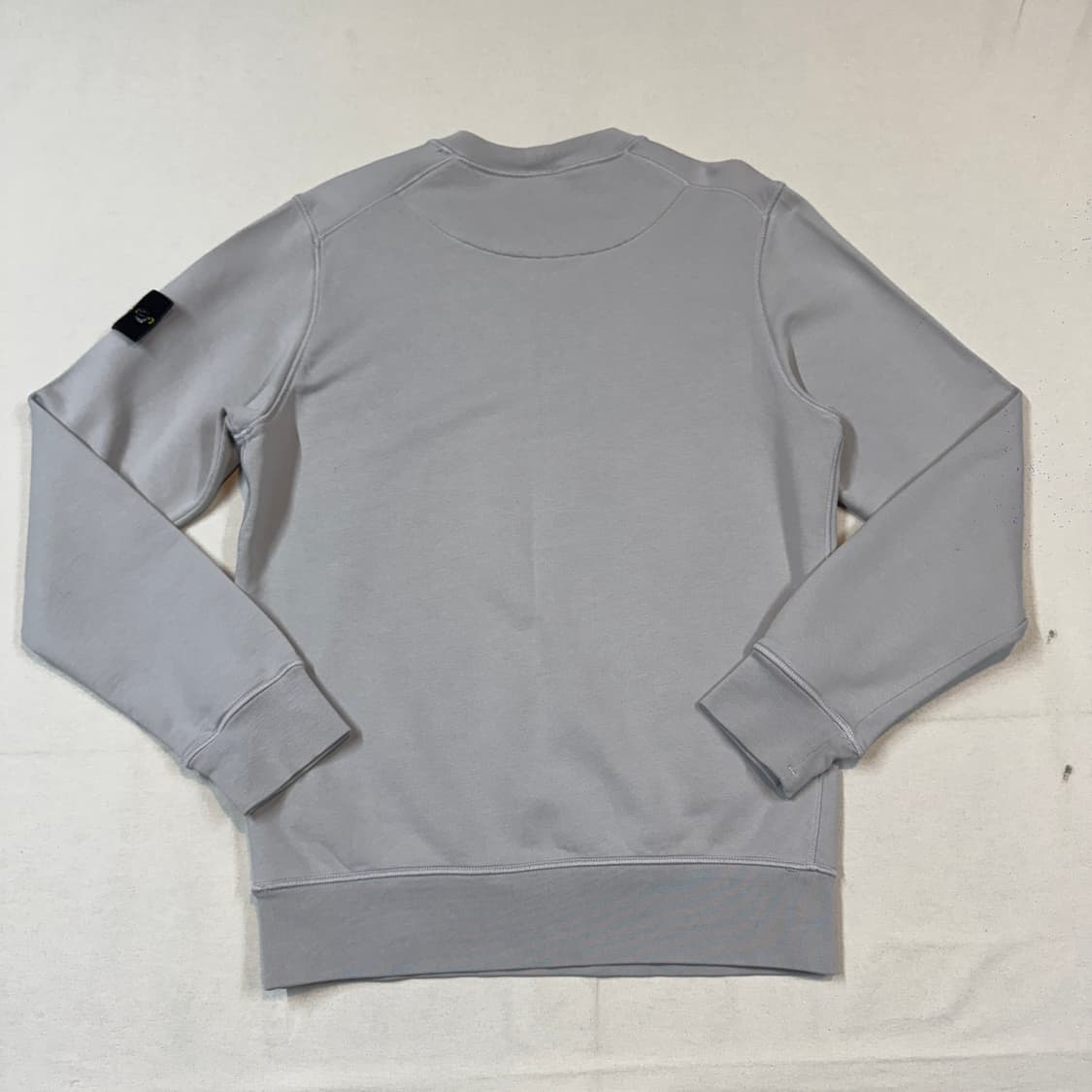 M) 스톤아일랜드 와펜 맨투맨 스웨트셔츠 정품 라이트 그레이 상품이미지4