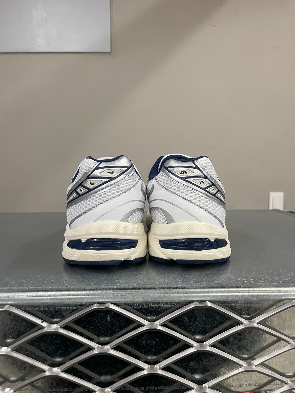 아식스 젤 1130 화이트 미드나잇 260 상품이미지3