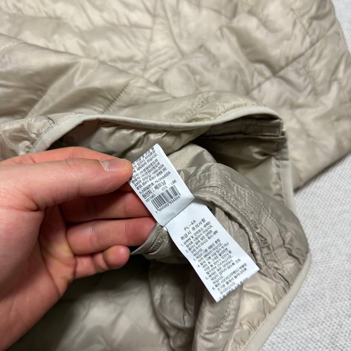 노스페이스 엑티브 웜스 경량 패딩 자켓 상품이미지4