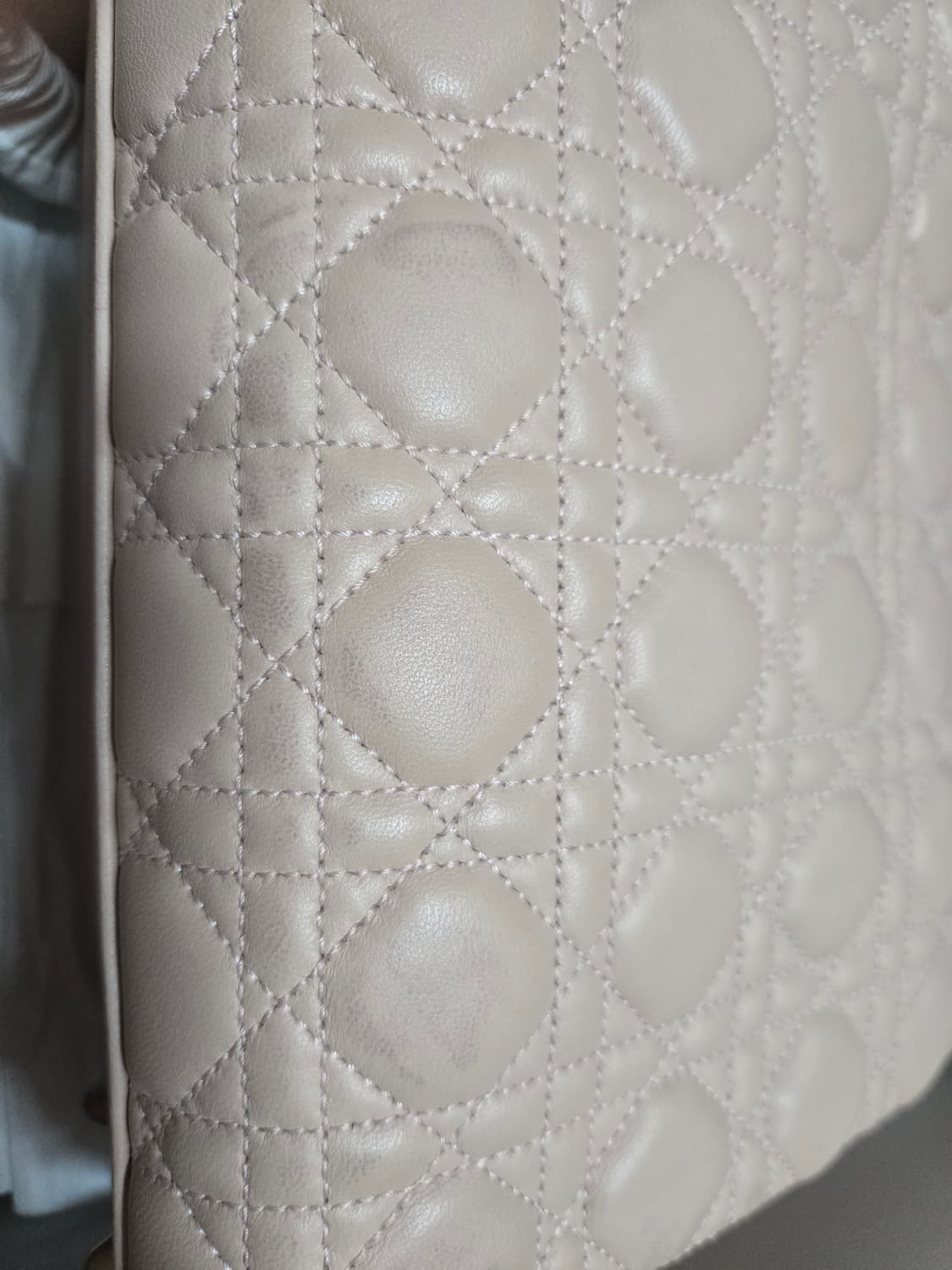 디올 까나쥬 숄더백 상품이미지10