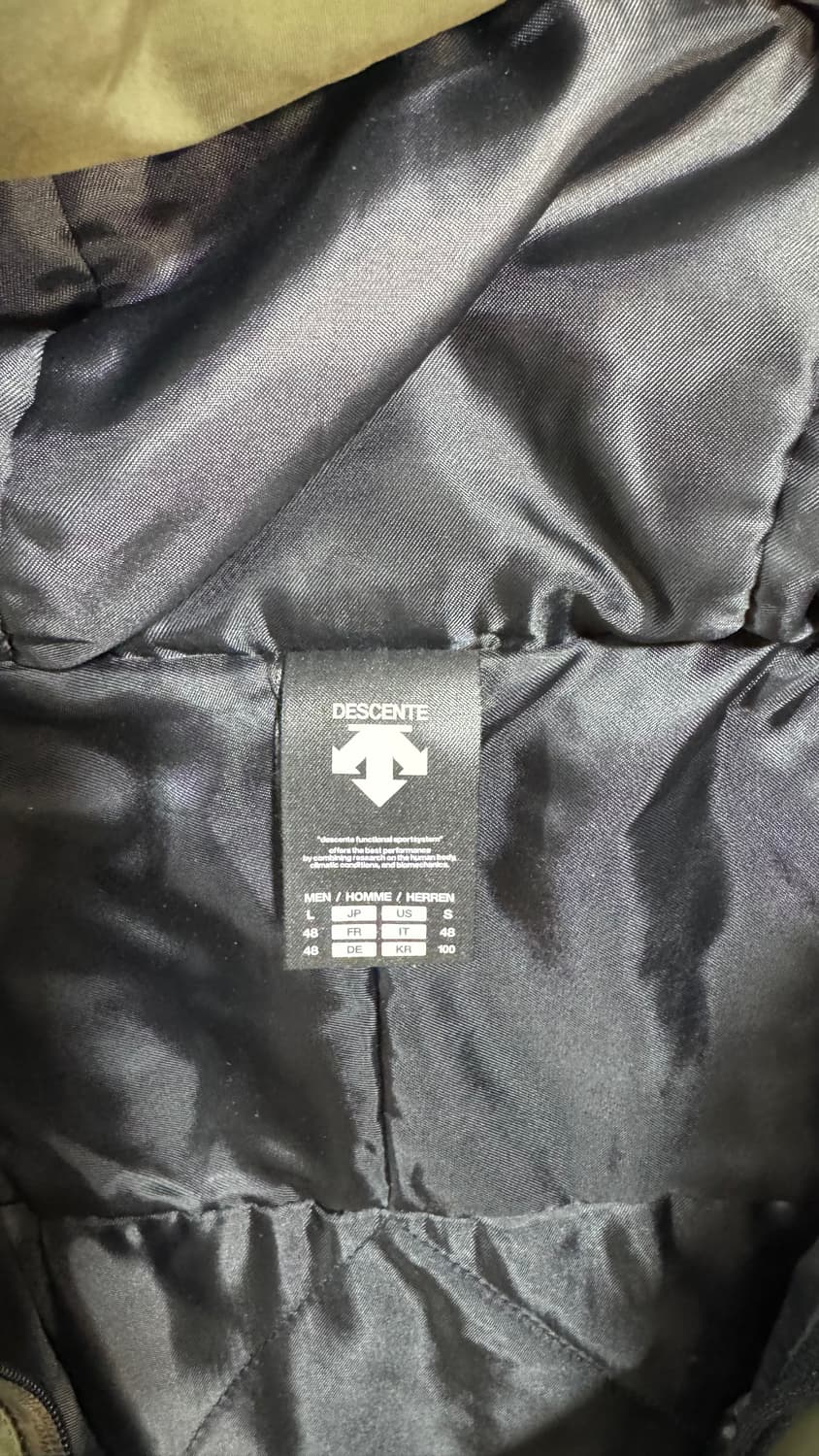 데상트 점퍼 상품이미지4