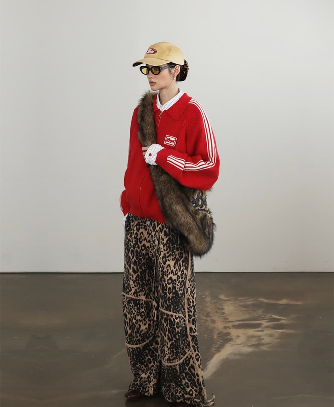 배드블러드 빌리 니트 트랙 집업 - 레드 상품이미지3