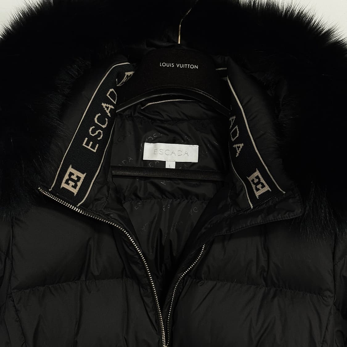 에스까다 24 사가 폭스퍼 롱 다운 패딩 상품이미지4