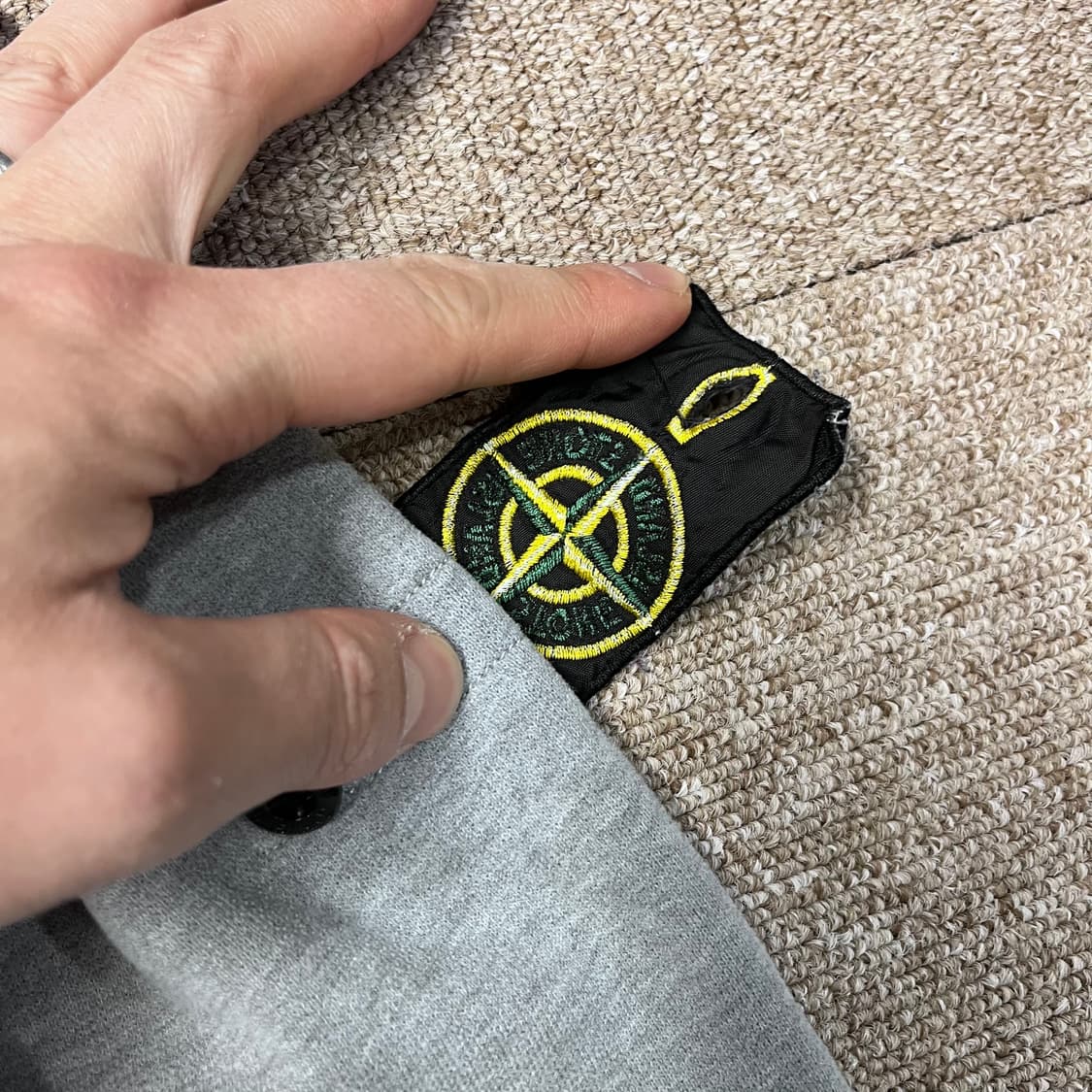  스톤아일랜드 맨투맨 상품이미지5